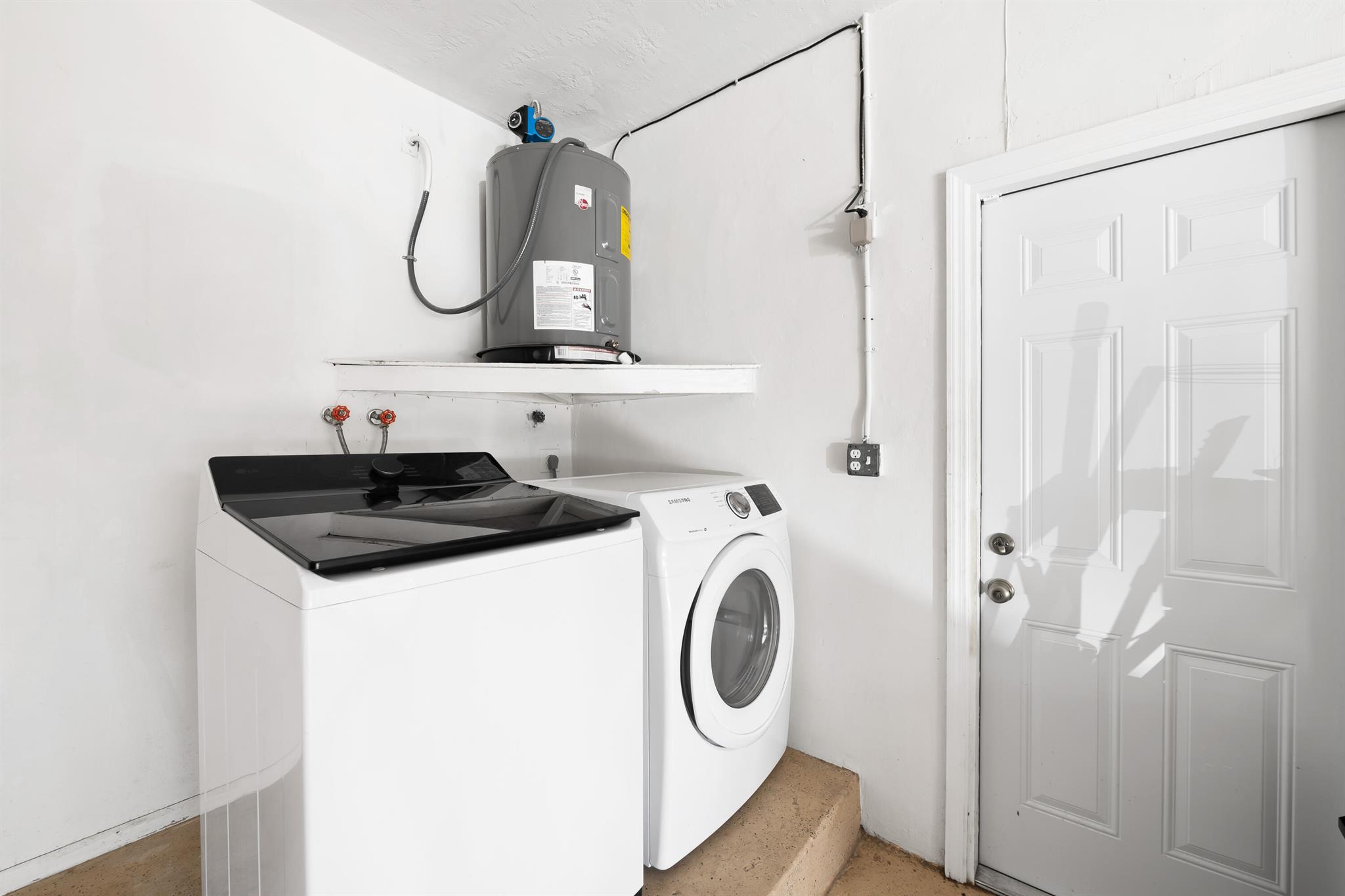 NOB HILL ESTATES 1 SEC - Residential