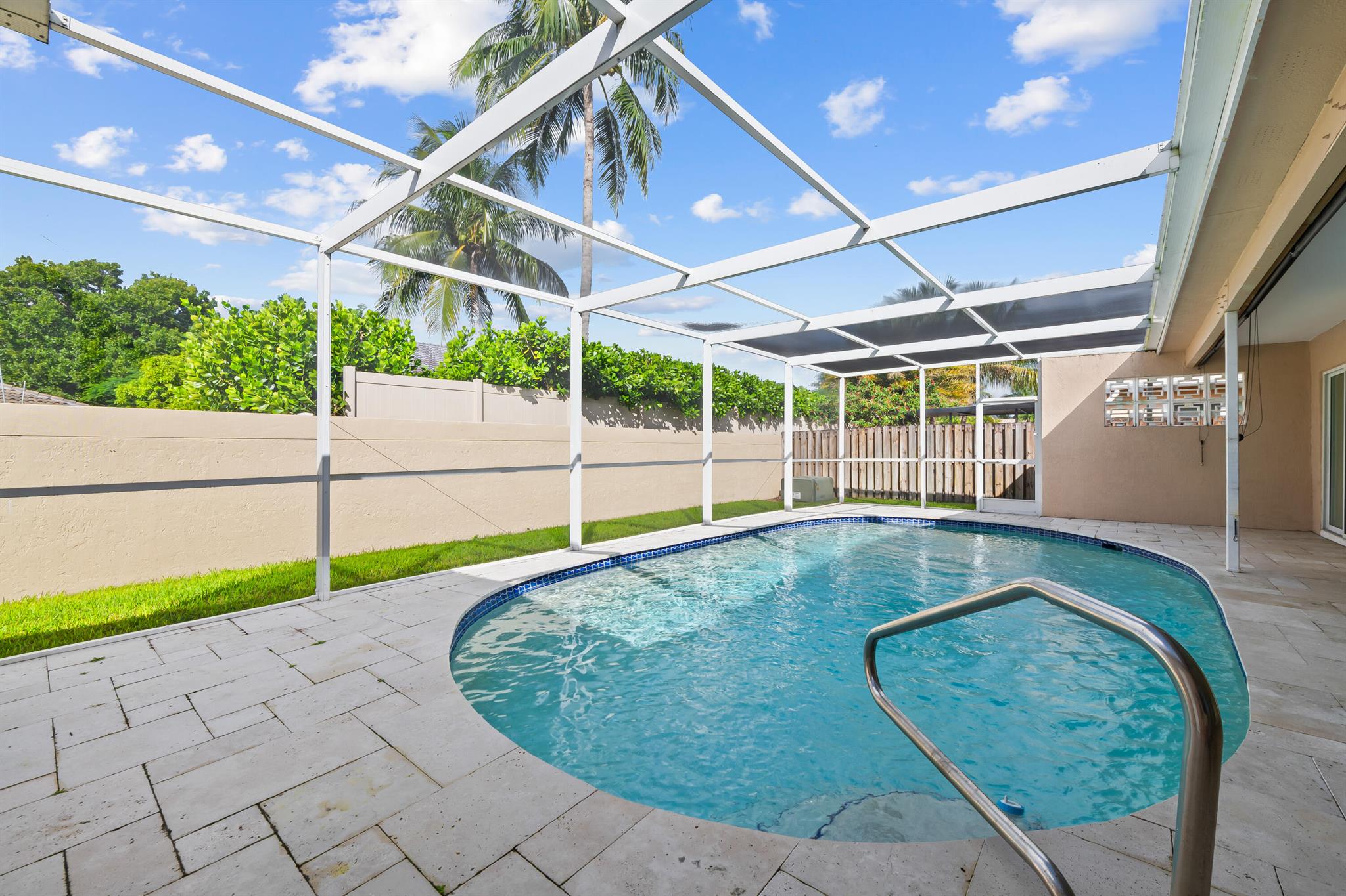 NOB HILL ESTATES 1 SEC - Residential