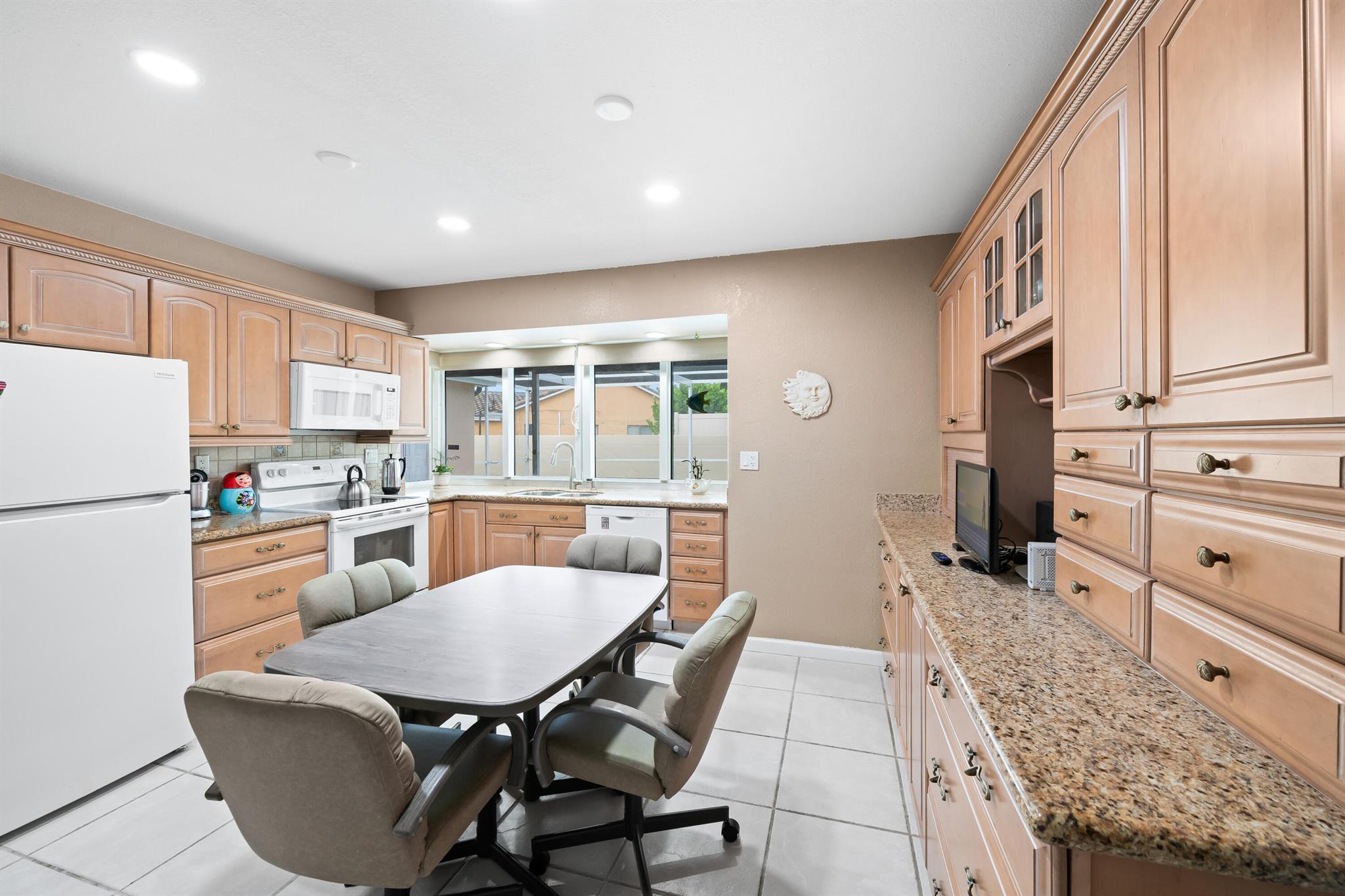 NOB HILL ESTATES 1 SEC - Residential