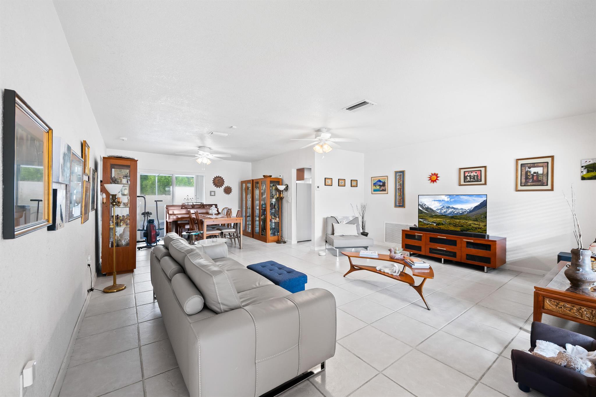 NOB HILL ESTATES 1 SEC - Residential