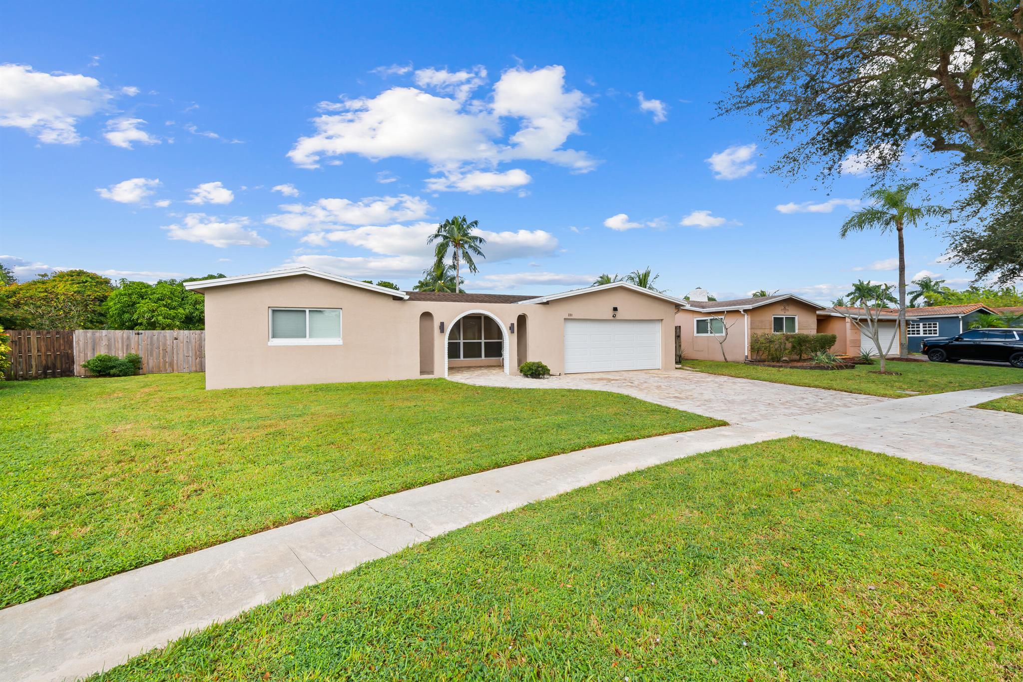 NOB HILL ESTATES 1 SEC - Residential