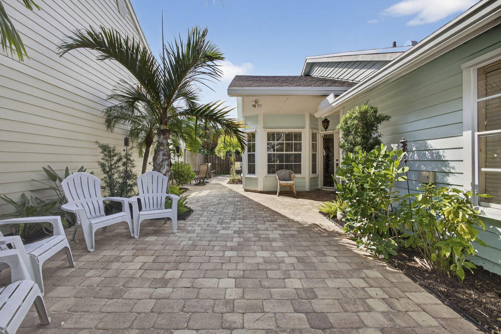 TREE TOPS OF WELLINGTON - Residential