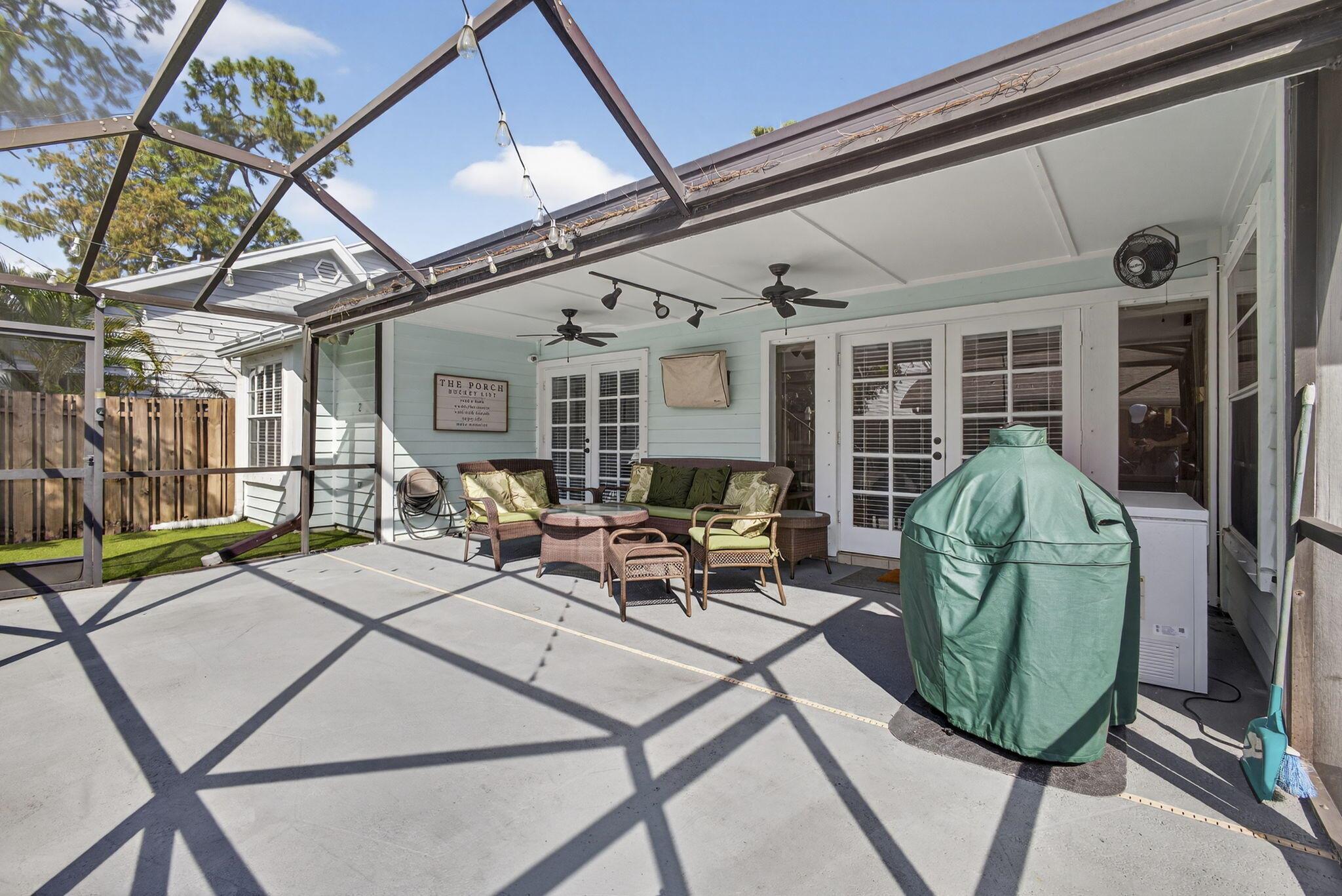 TREE TOPS OF WELLINGTON - Residential