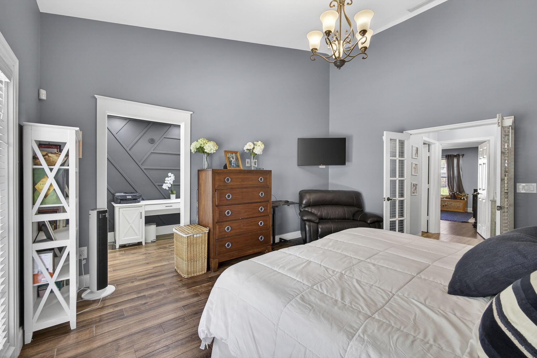 TREE TOPS OF WELLINGTON - Residential