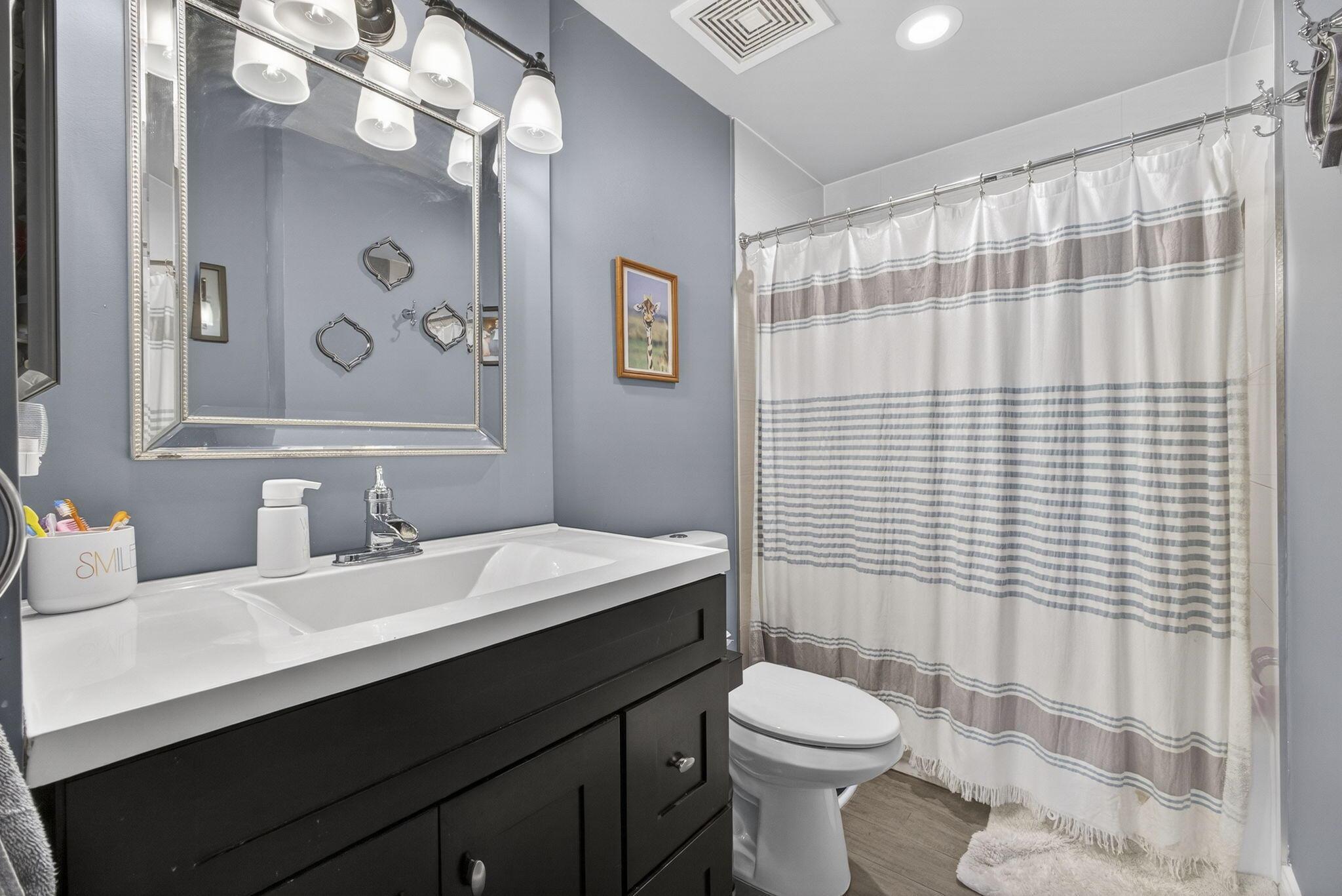 TREE TOPS OF WELLINGTON - Residential