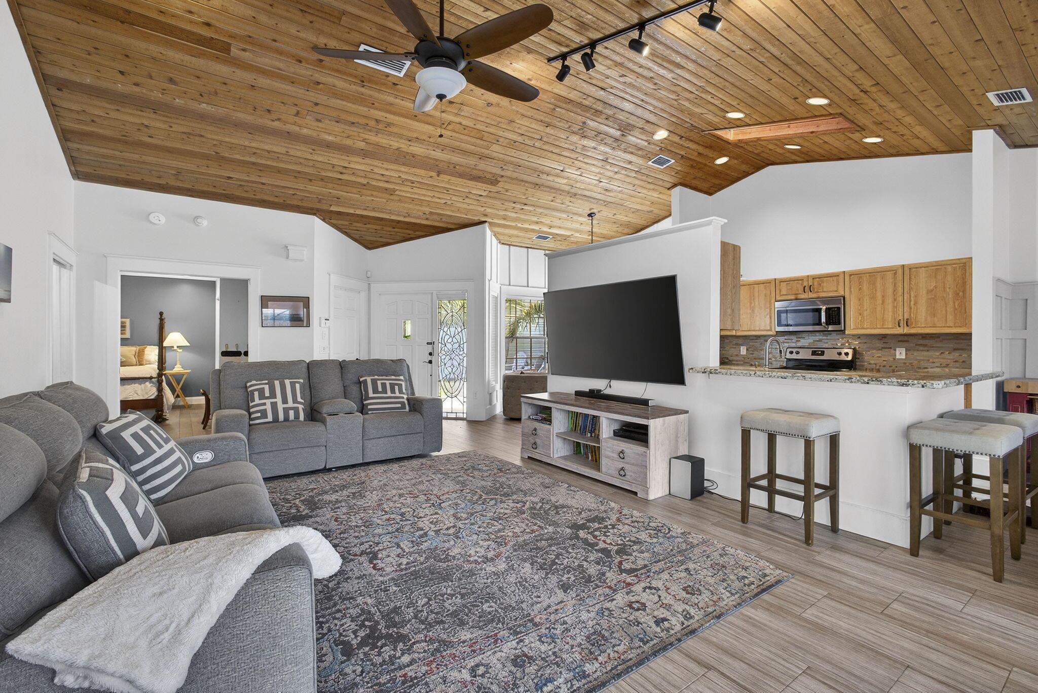 TREE TOPS OF WELLINGTON - Residential