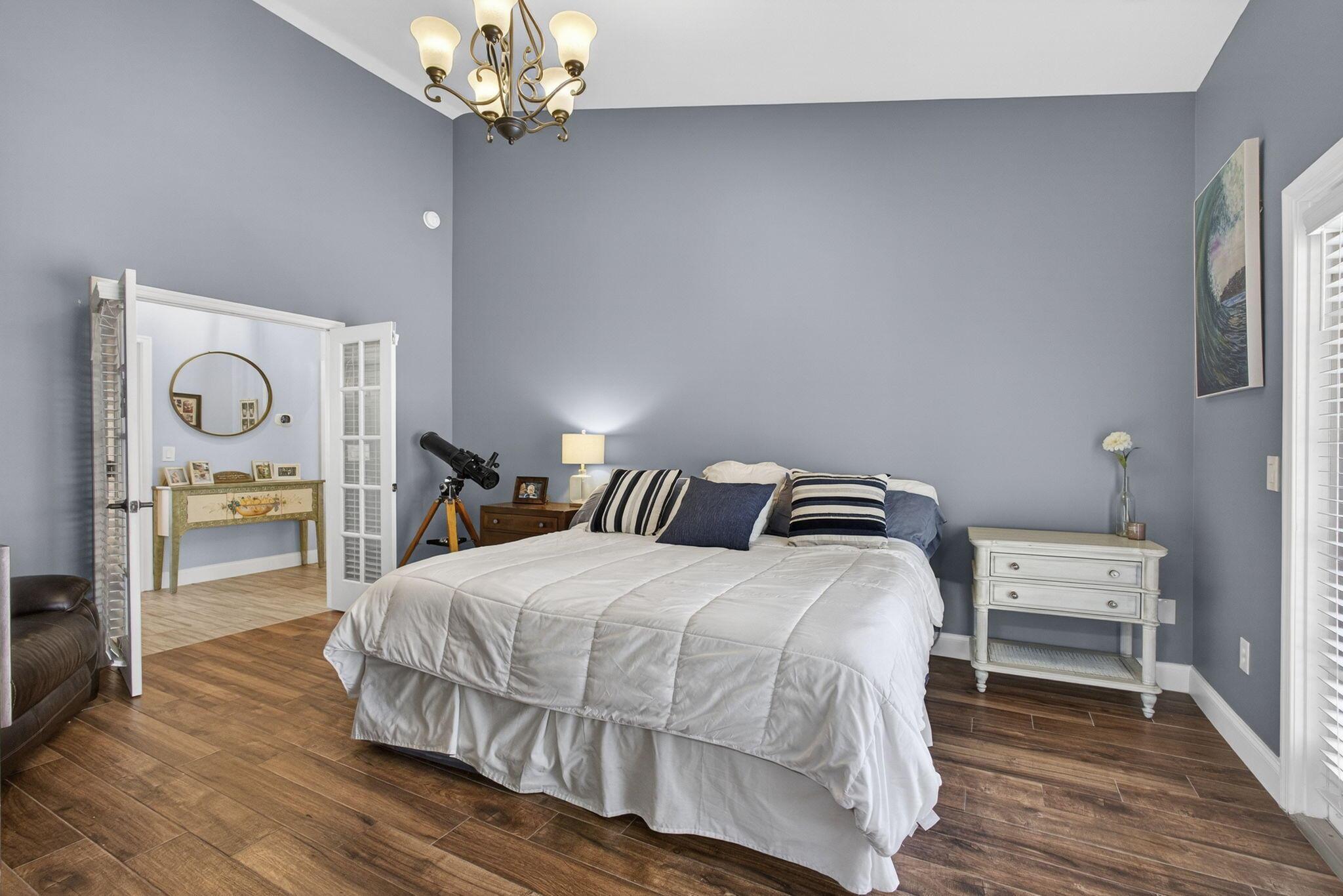 TREE TOPS OF WELLINGTON - Residential