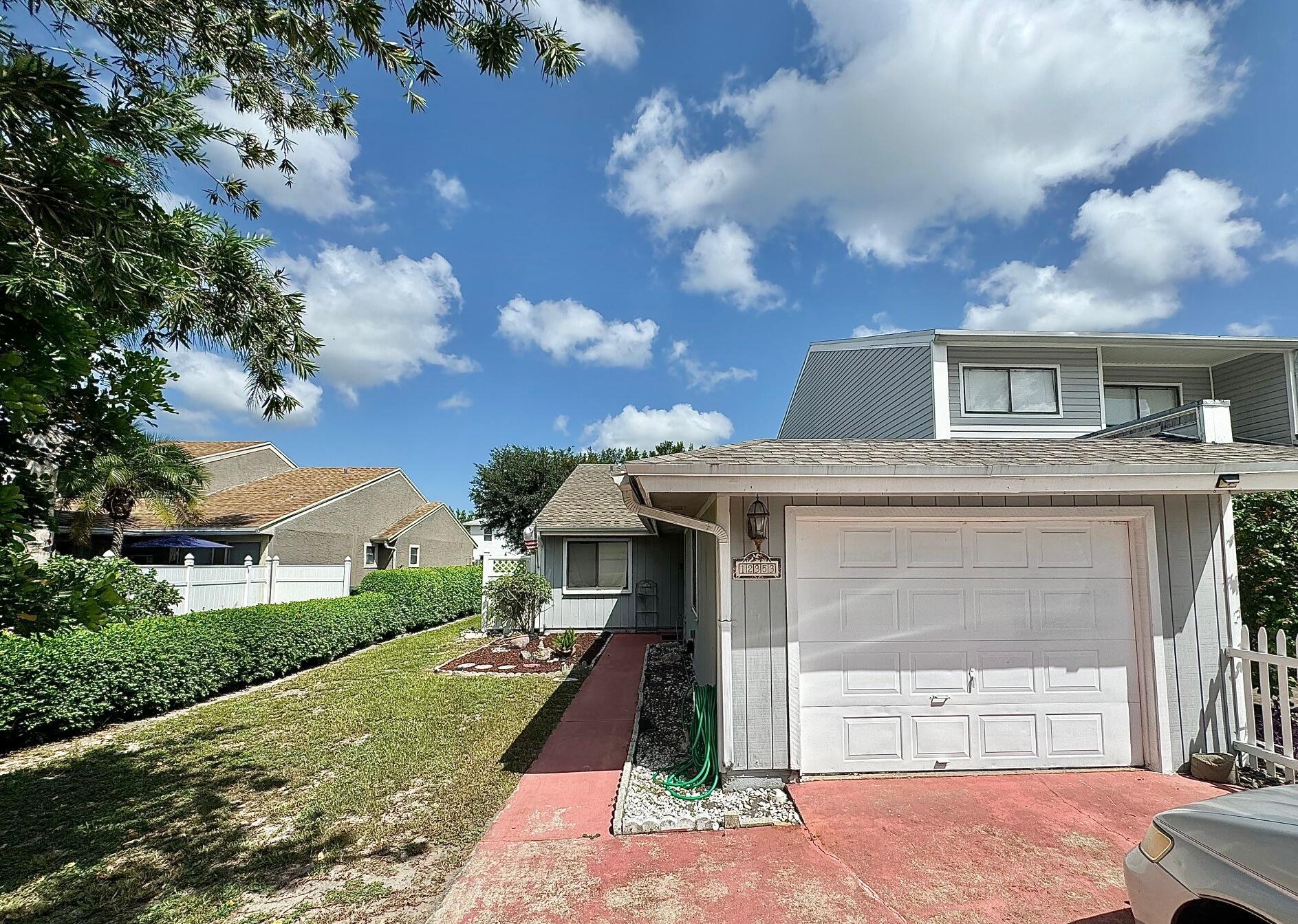 View Wellington, FL 33414 townhome