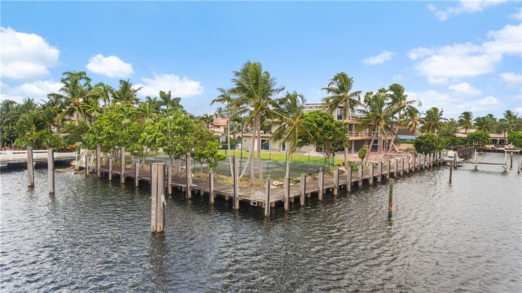 Lucille Island 37-19 B - Land