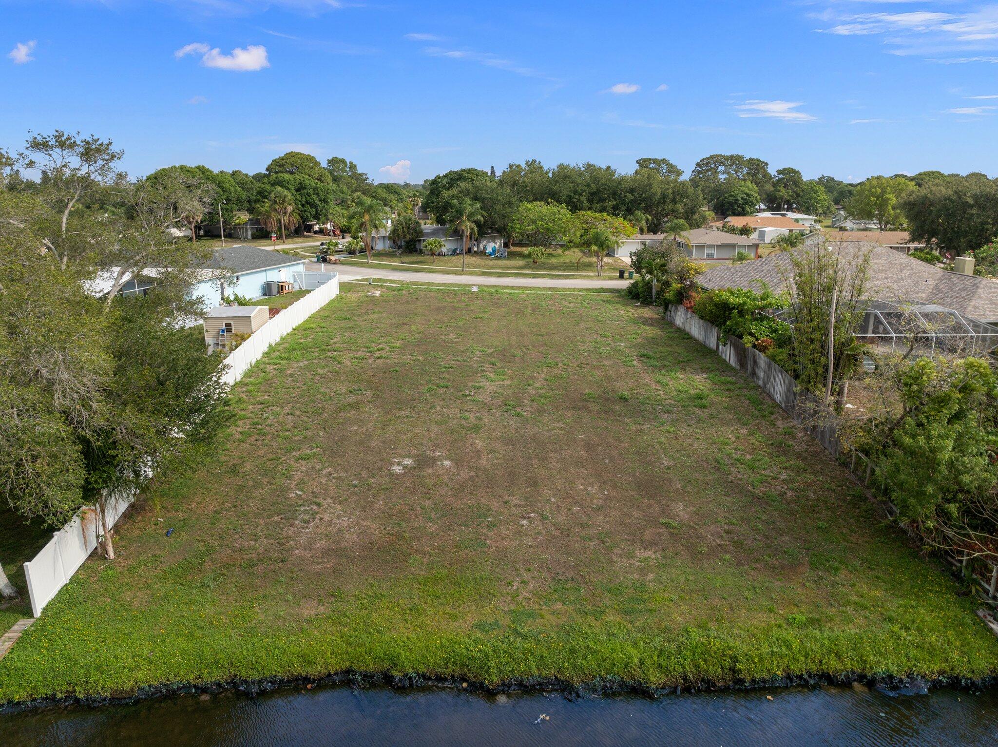 PORT ST LUCIE FLORESTA PINES UNIT 3 - Land