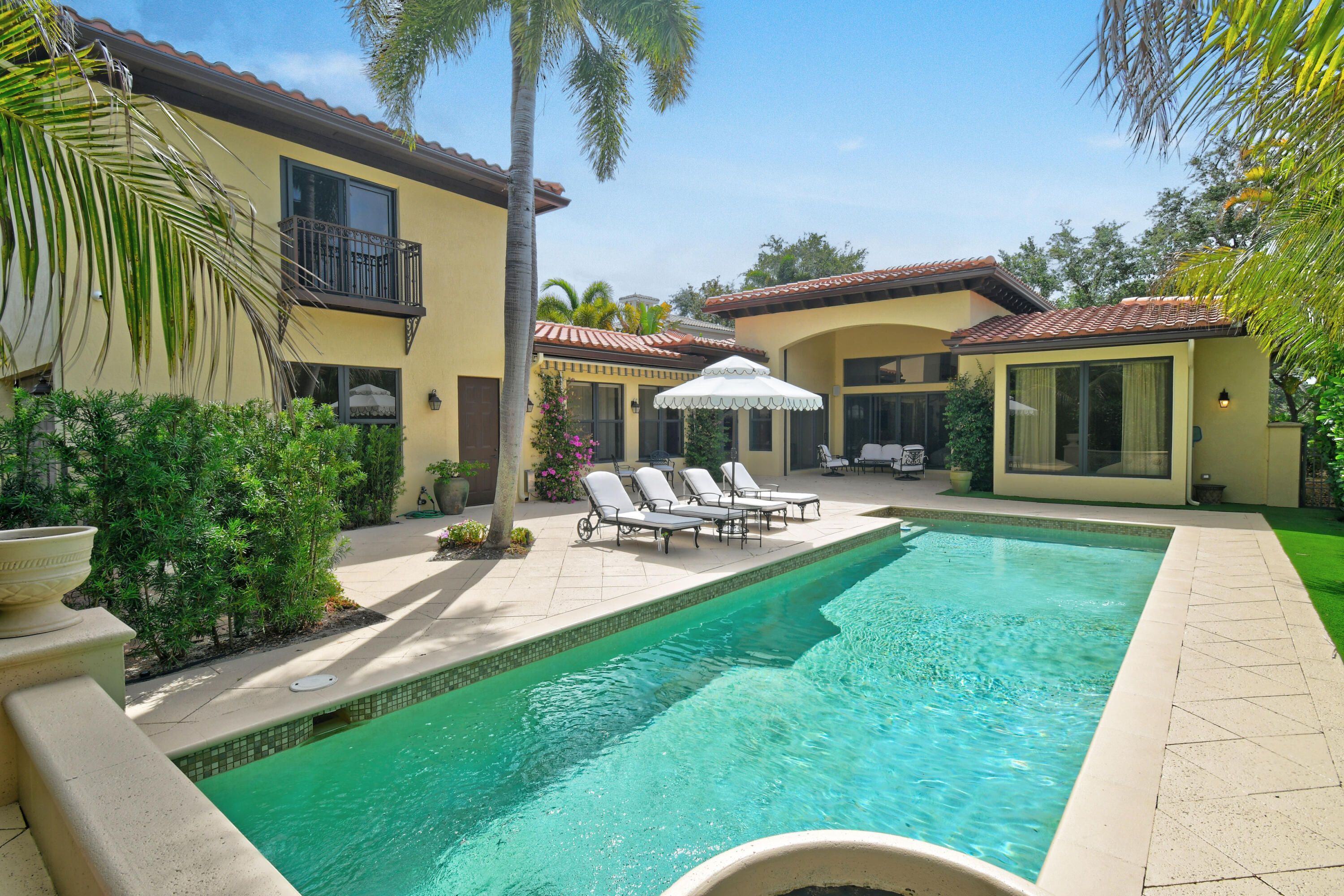 VALENCIA AT ABACOA - Residential