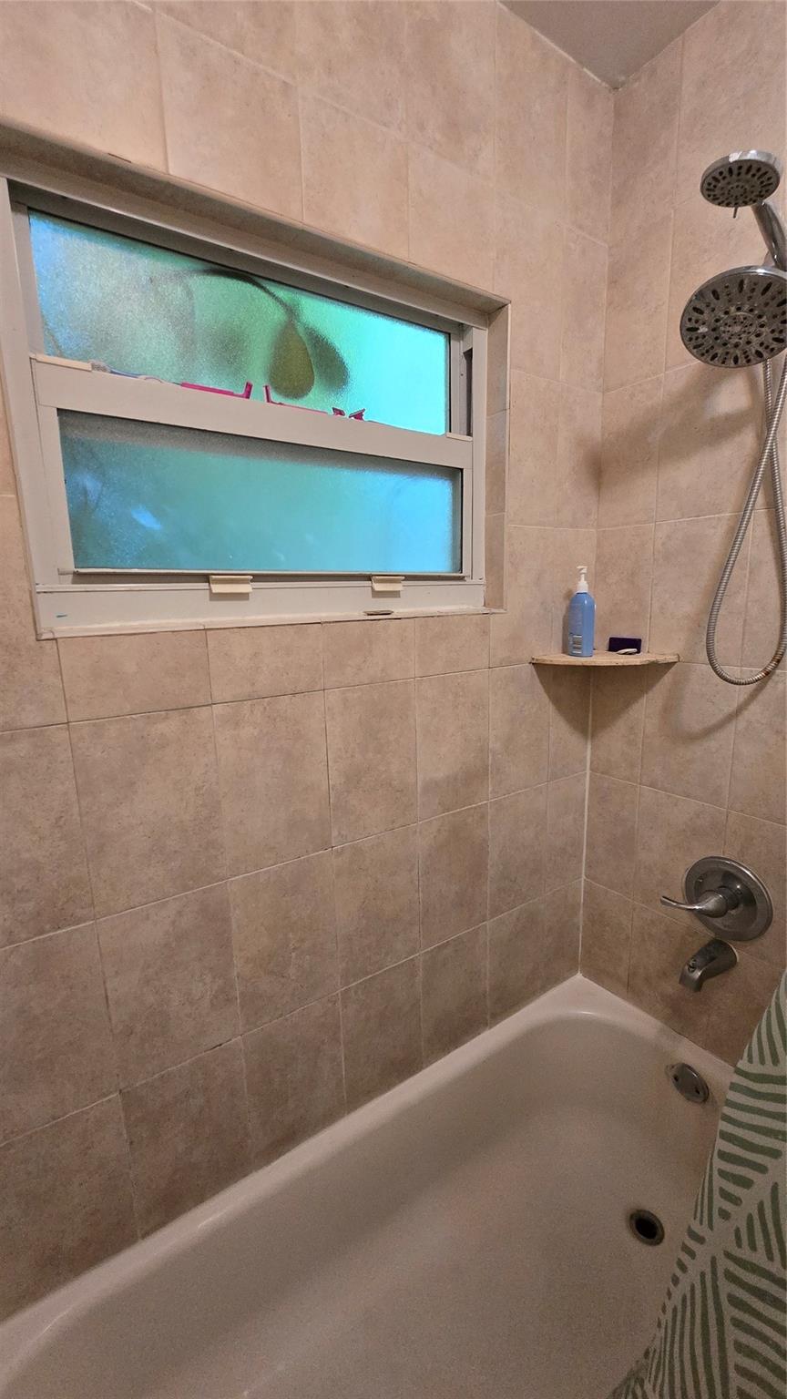 Lakeside Green 01 - Residential