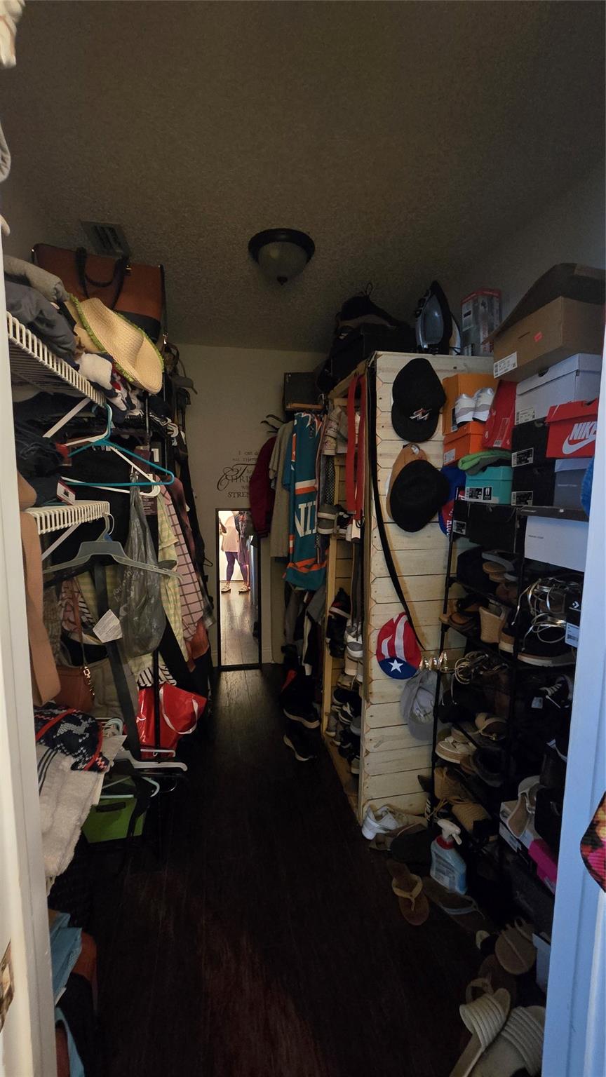 Lakeside Green 01 - Residential