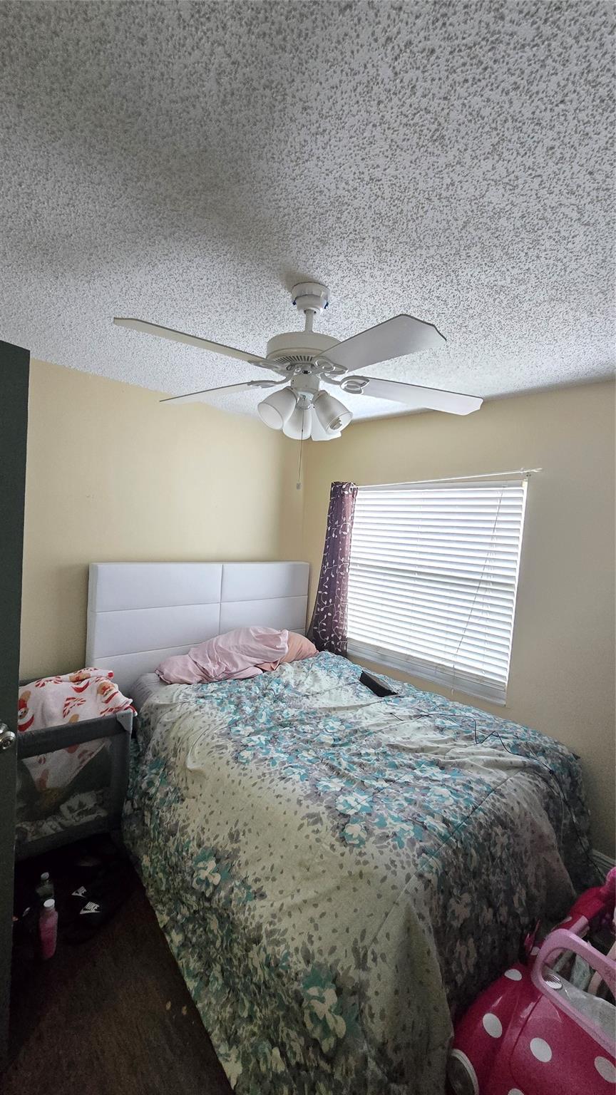 Lakeside Green 01 - Residential