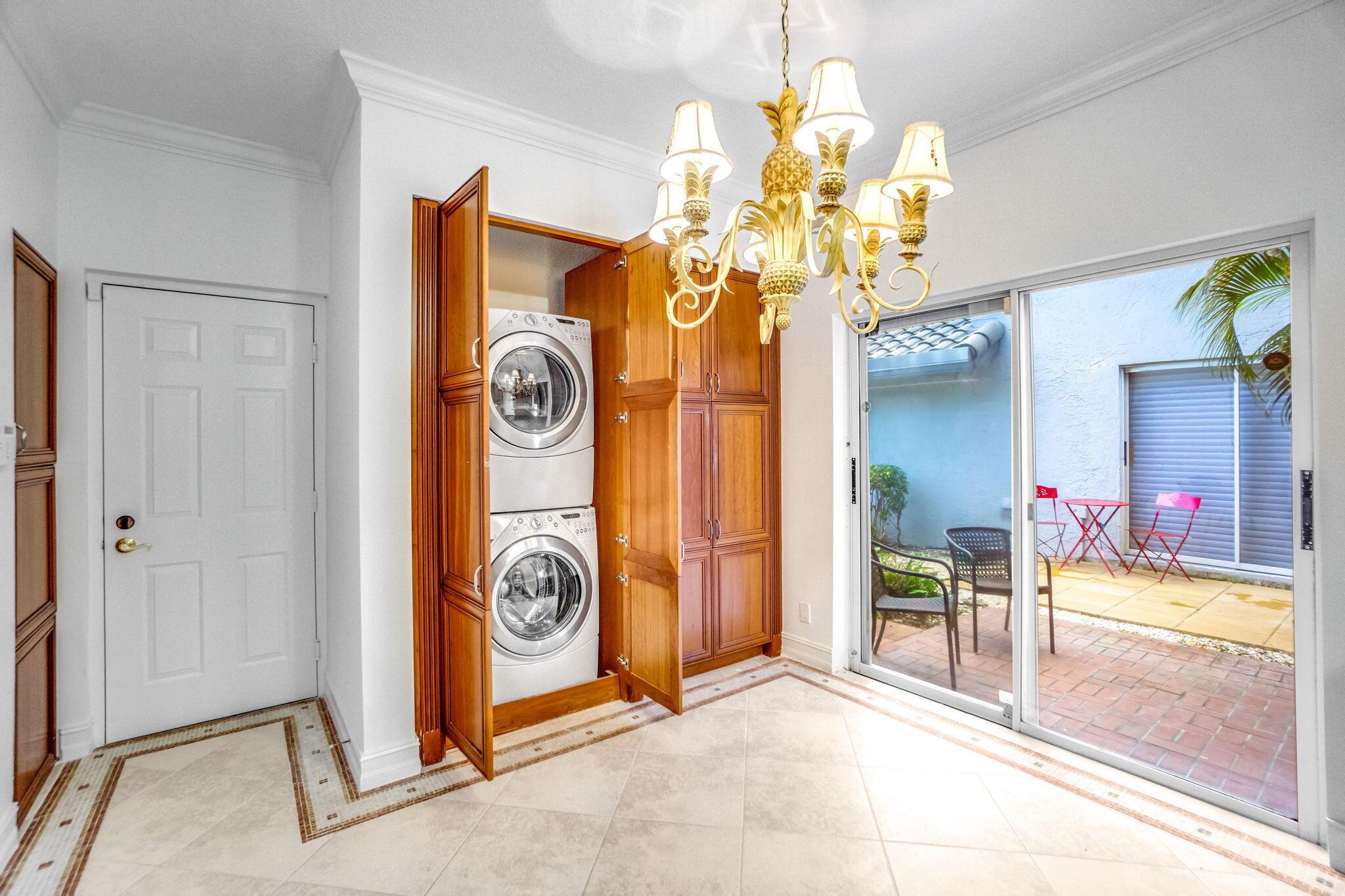 BRIARWOOD AT INDIAN SPRIN - Residential