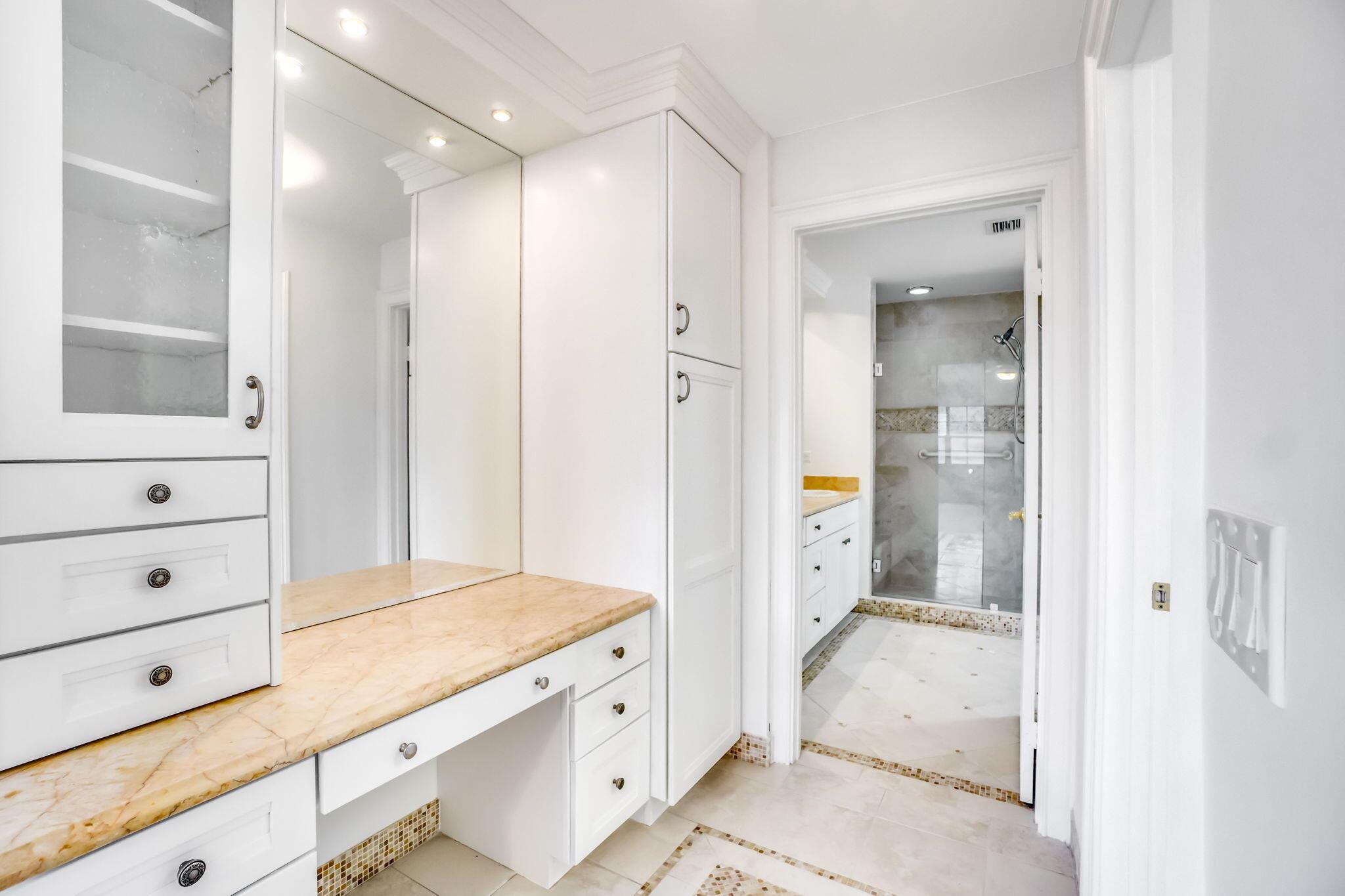 BRIARWOOD AT INDIAN SPRIN - Residential