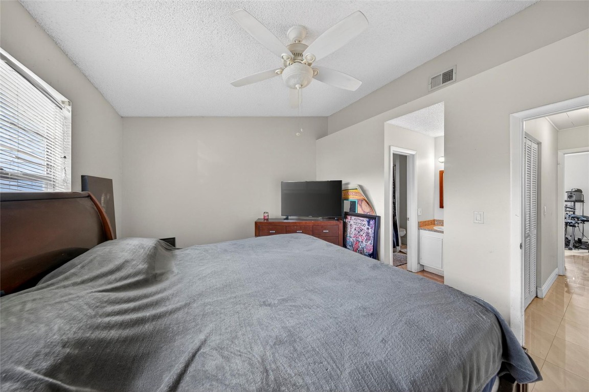 Lakebridge Townhomes - Residential