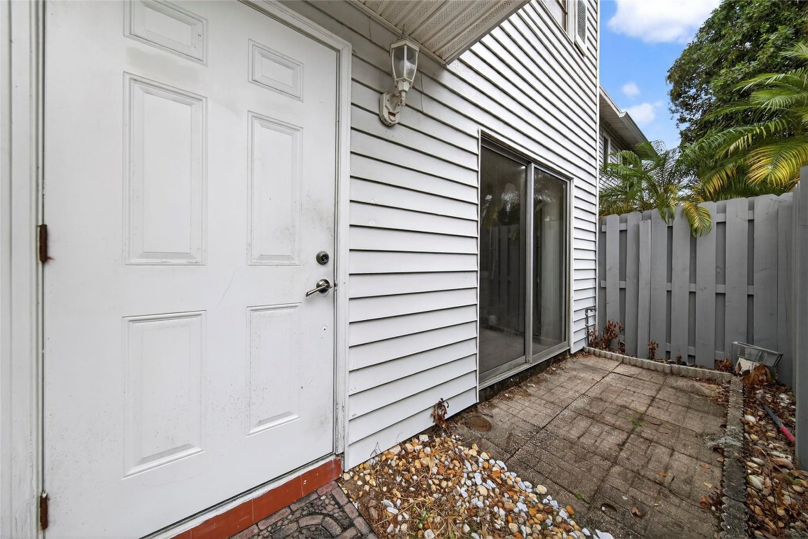 Lakebridge Townhomes - Residential