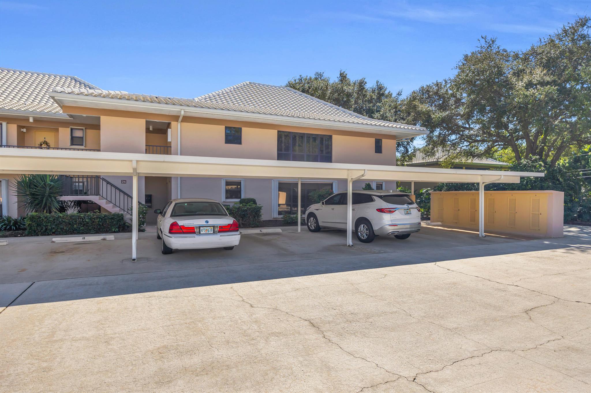 TURTLE CREEK APARTMENT BU - Residential