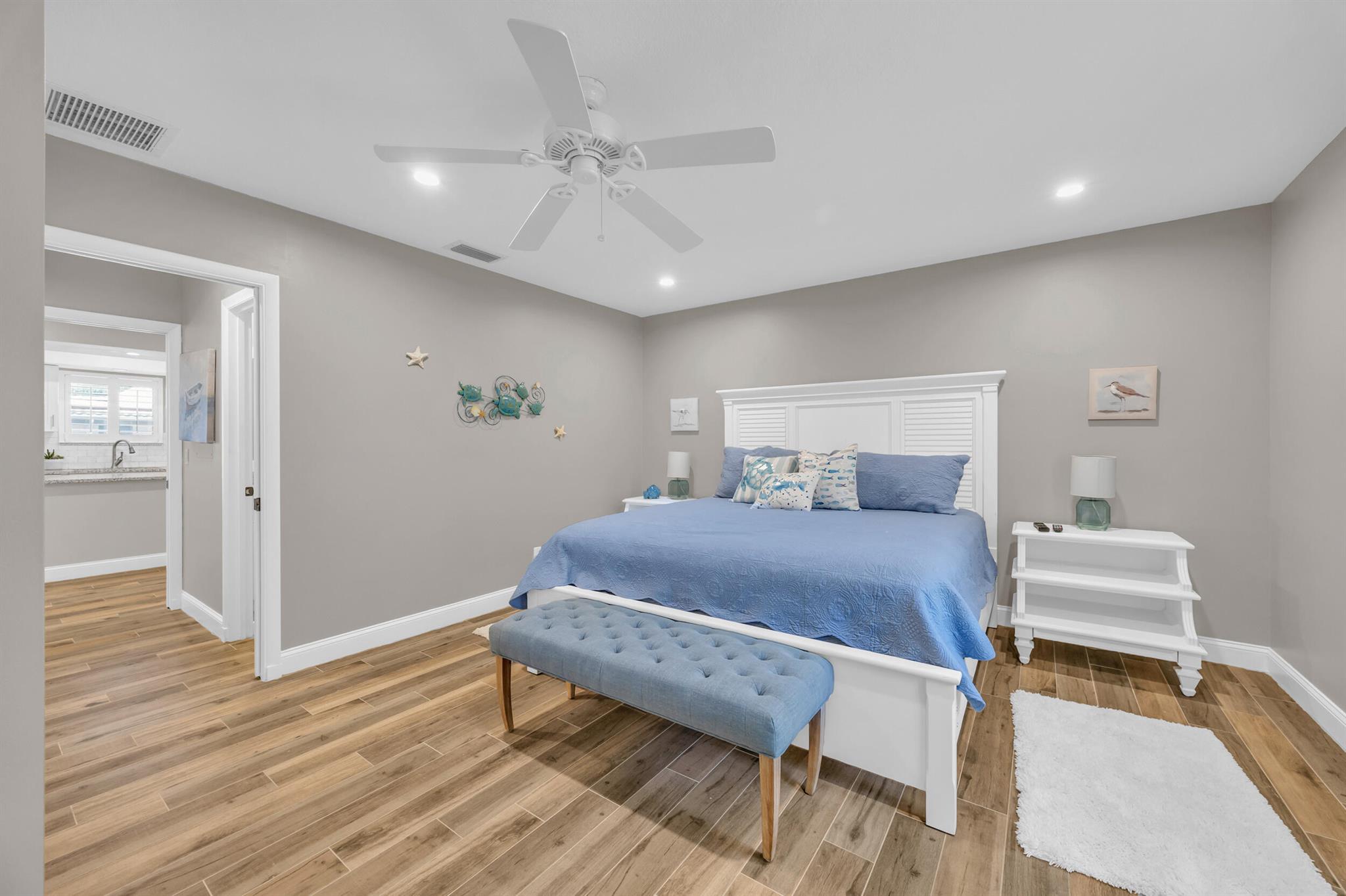 TURTLE CREEK APARTMENT BU - Residential