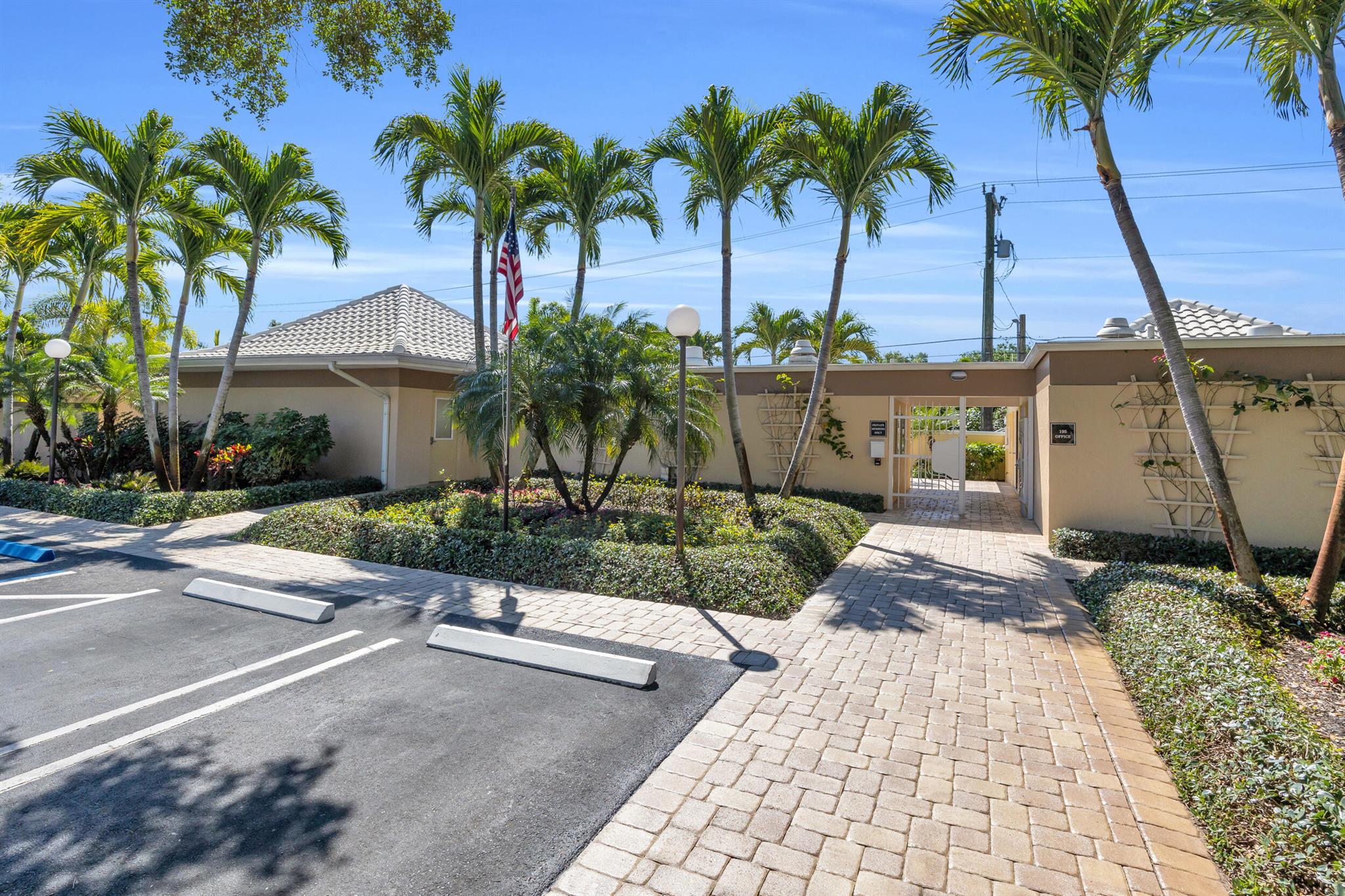 TURTLE CREEK APARTMENT BU - Residential