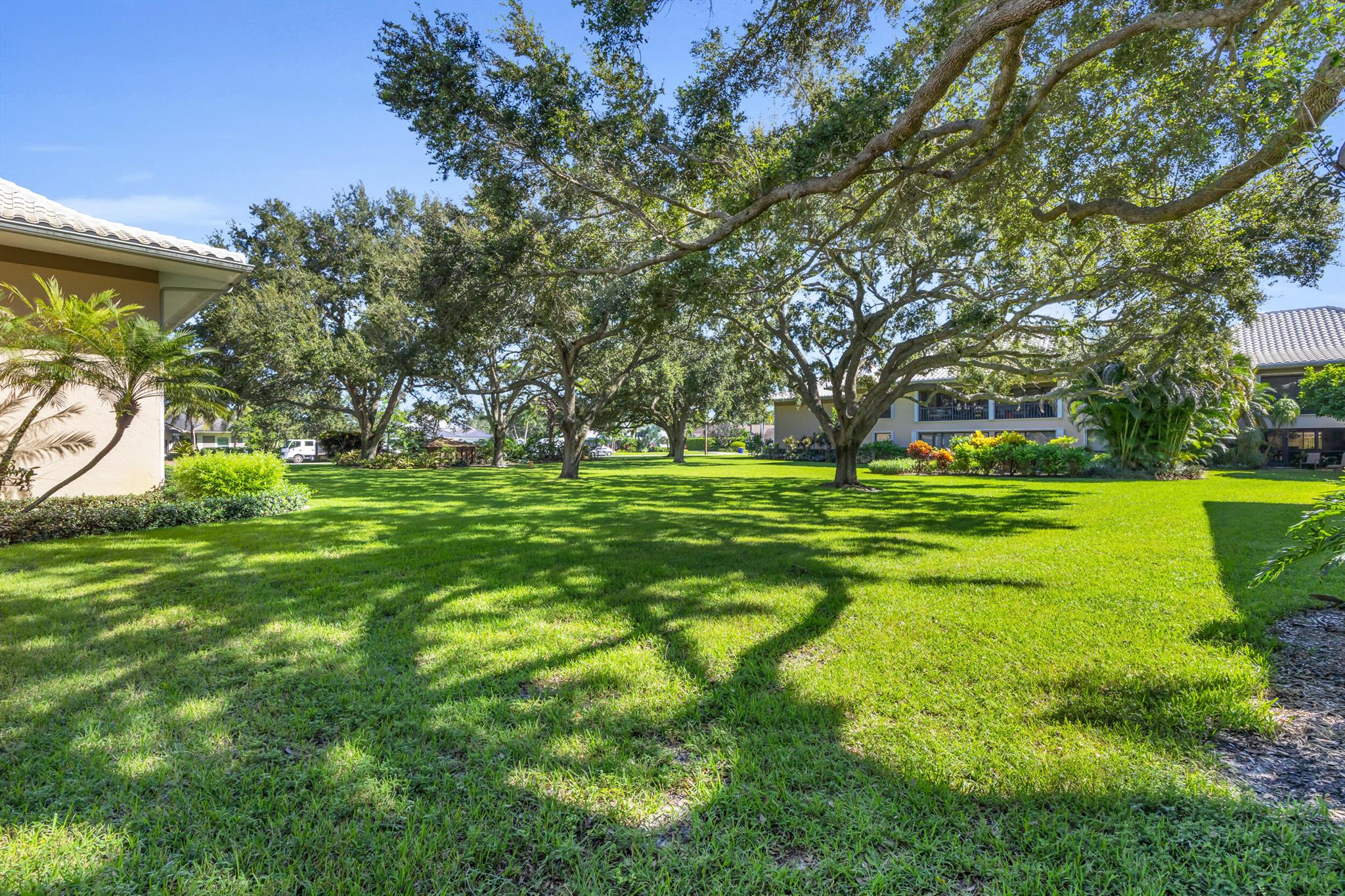 TURTLE CREEK APARTMENT BU - Residential