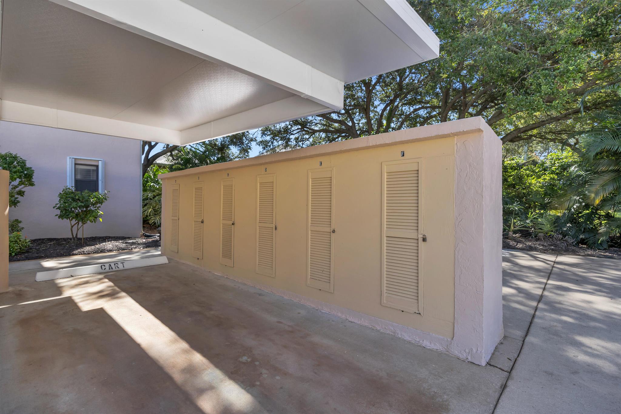 TURTLE CREEK APARTMENT BU - Residential