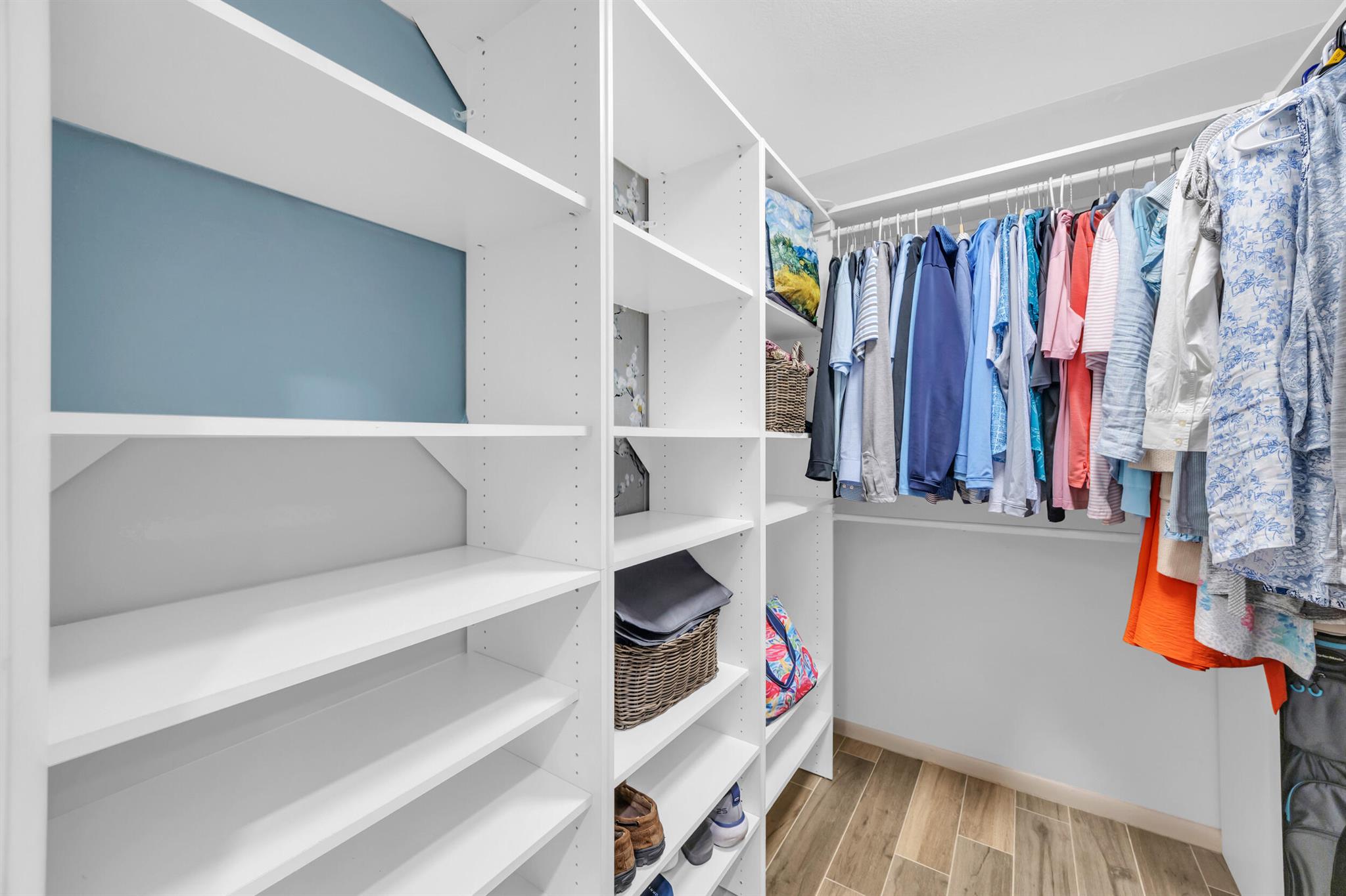 TURTLE CREEK APARTMENT BU - Residential