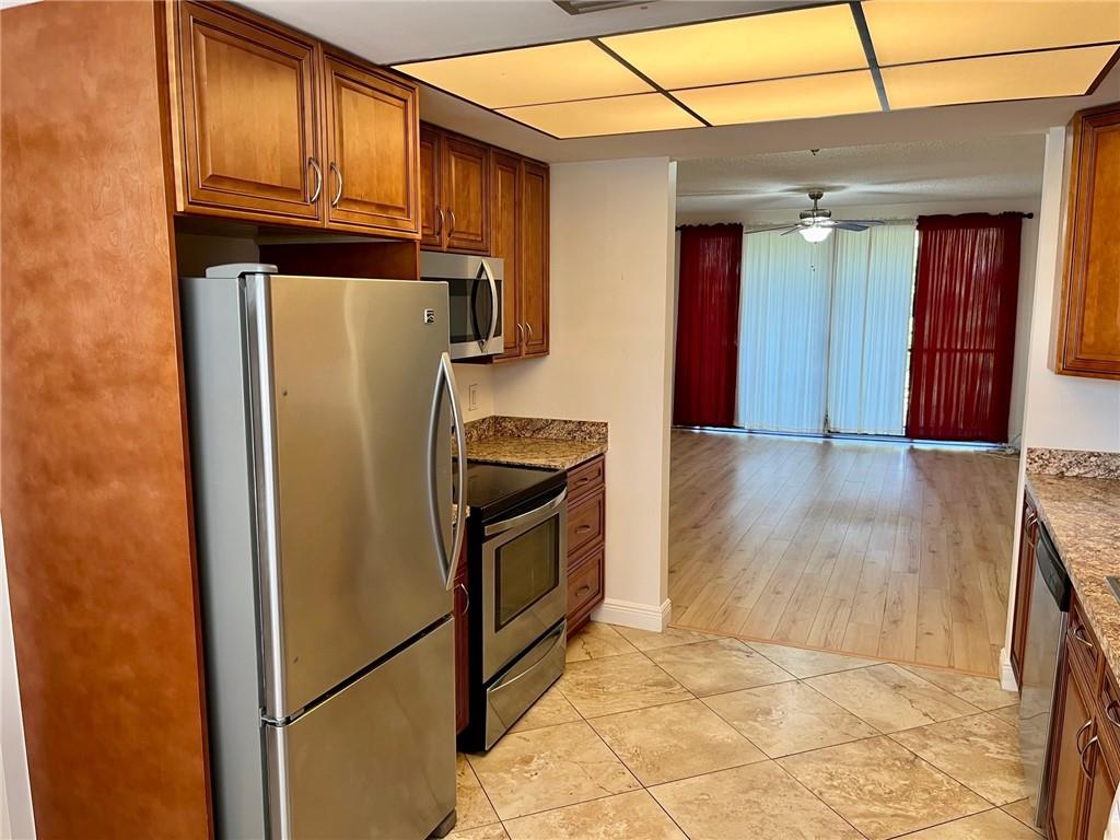 2500 Coral Springs Dr 209