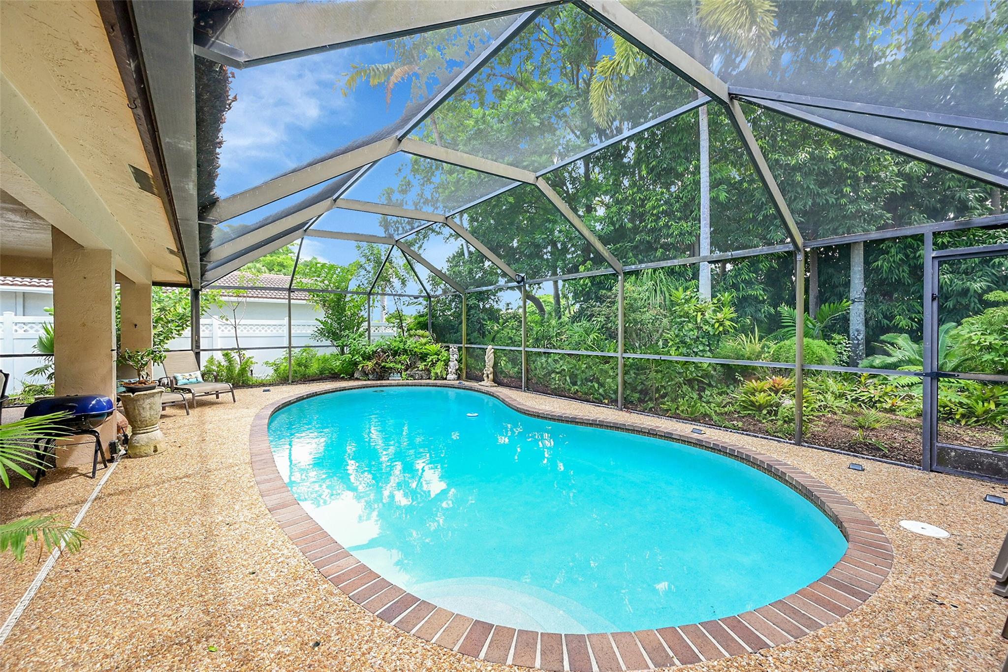 CYPRESS RUN - Residential