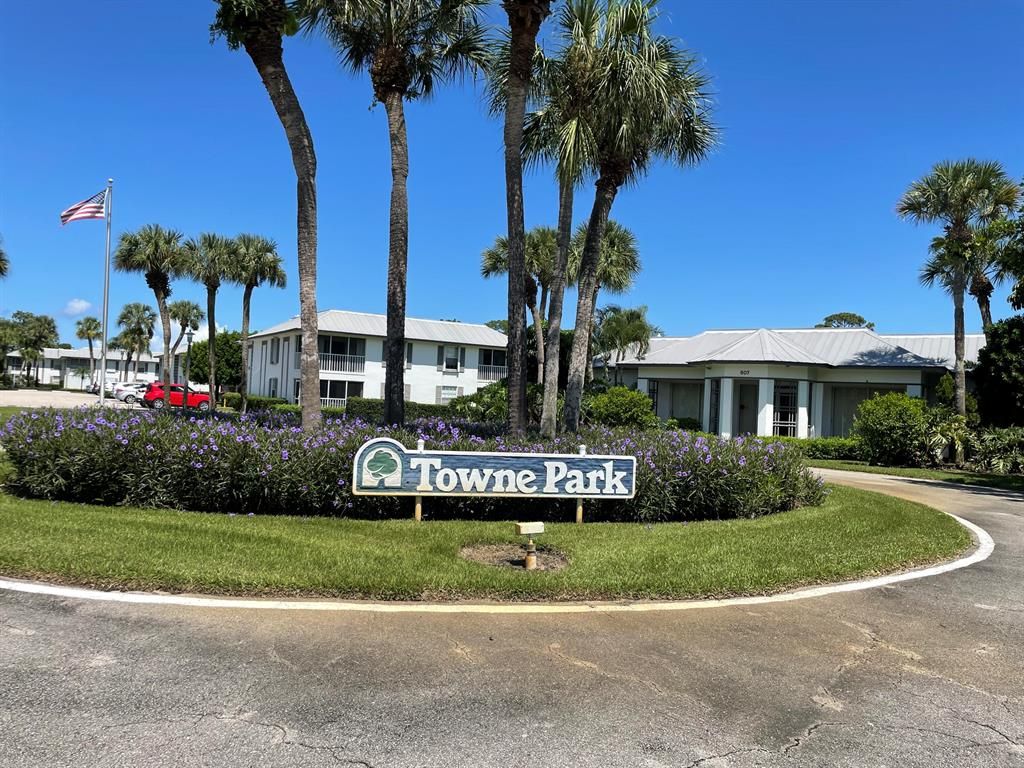 Photo of 803 SE Central Parkway #9, Stuart, FL 34994 (MLS # R10749742)