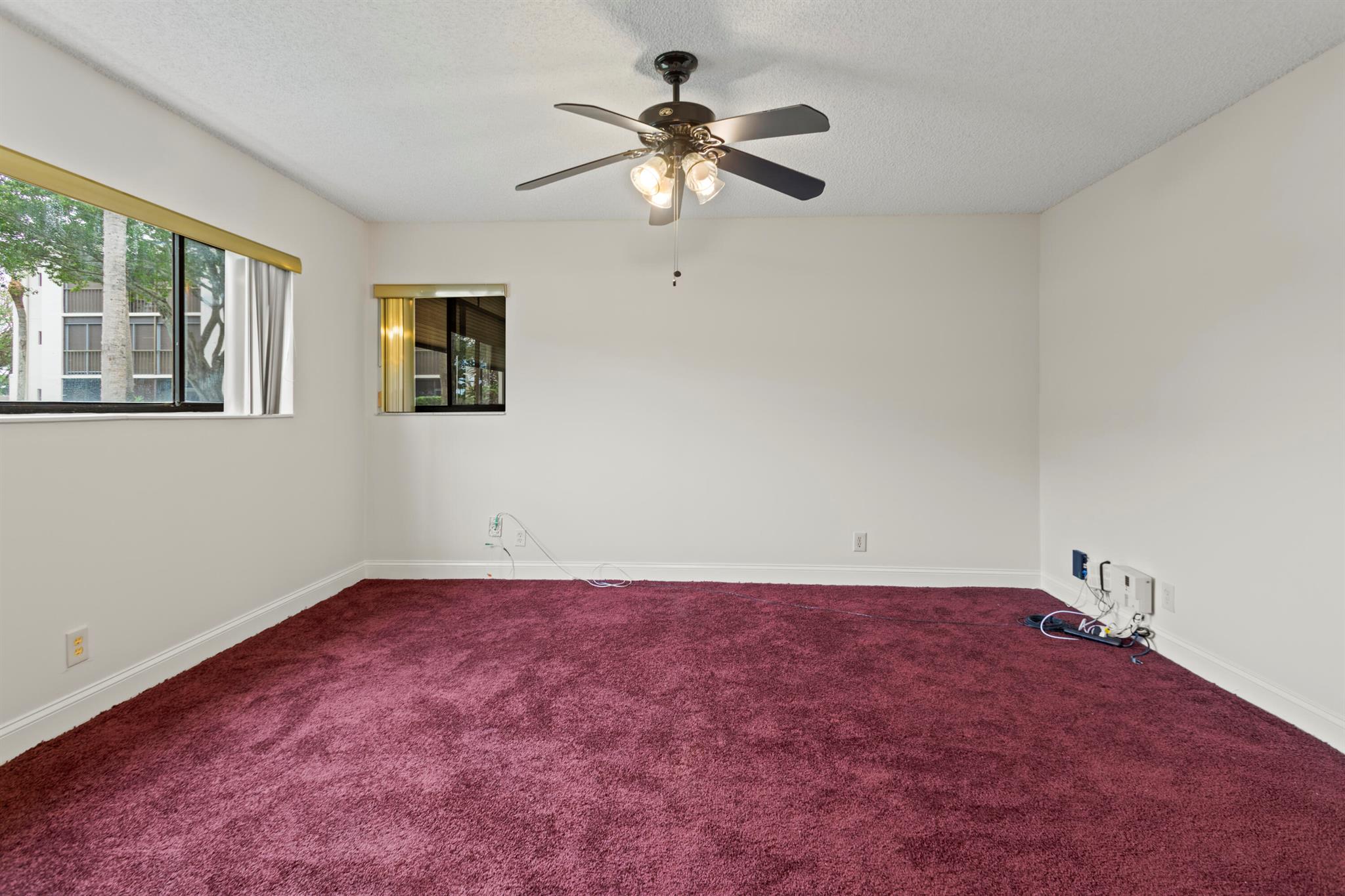 BANYAN CONDO - Residential