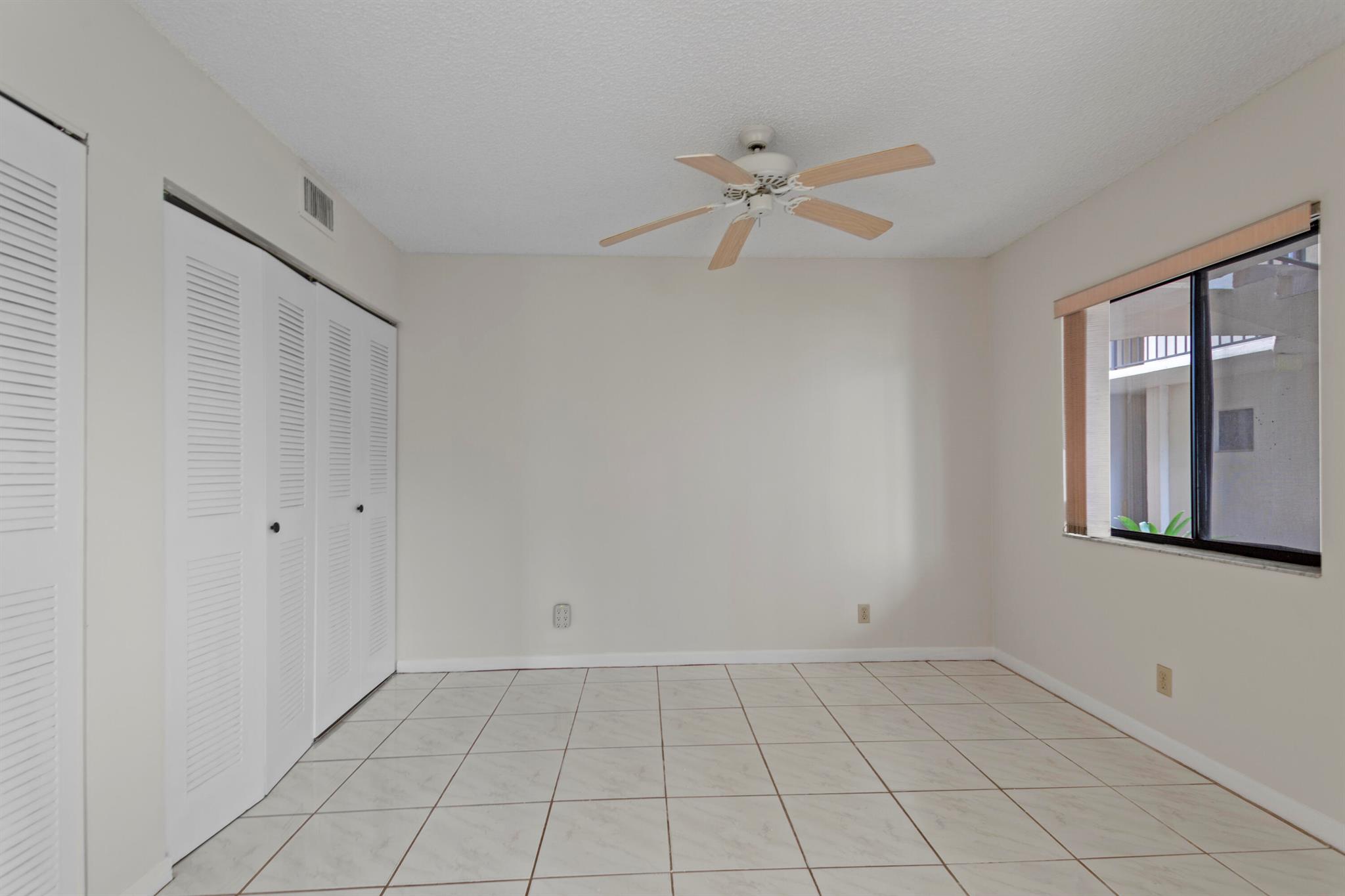 BANYAN CONDO - Residential