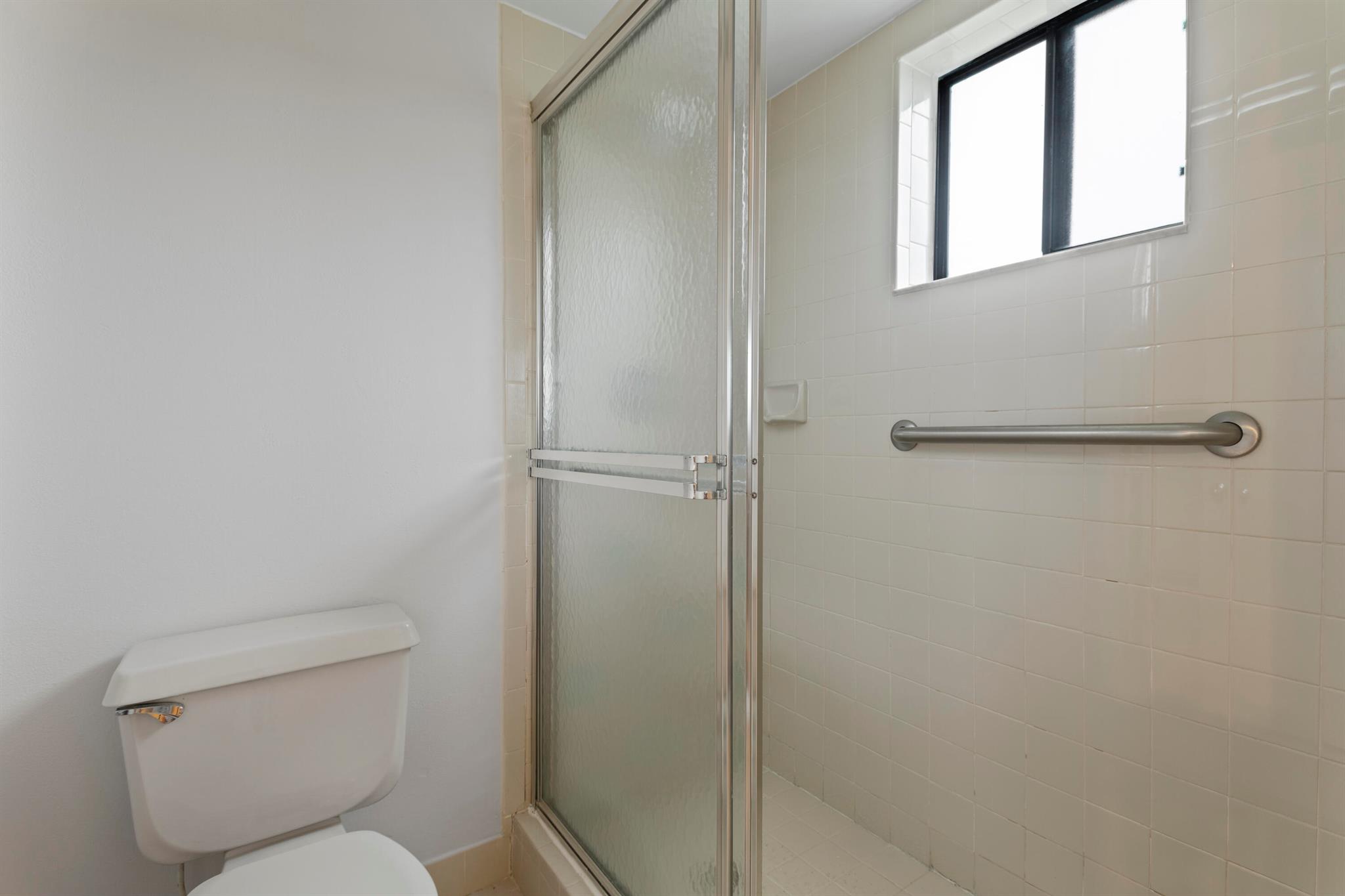 BANYAN CONDO - Residential