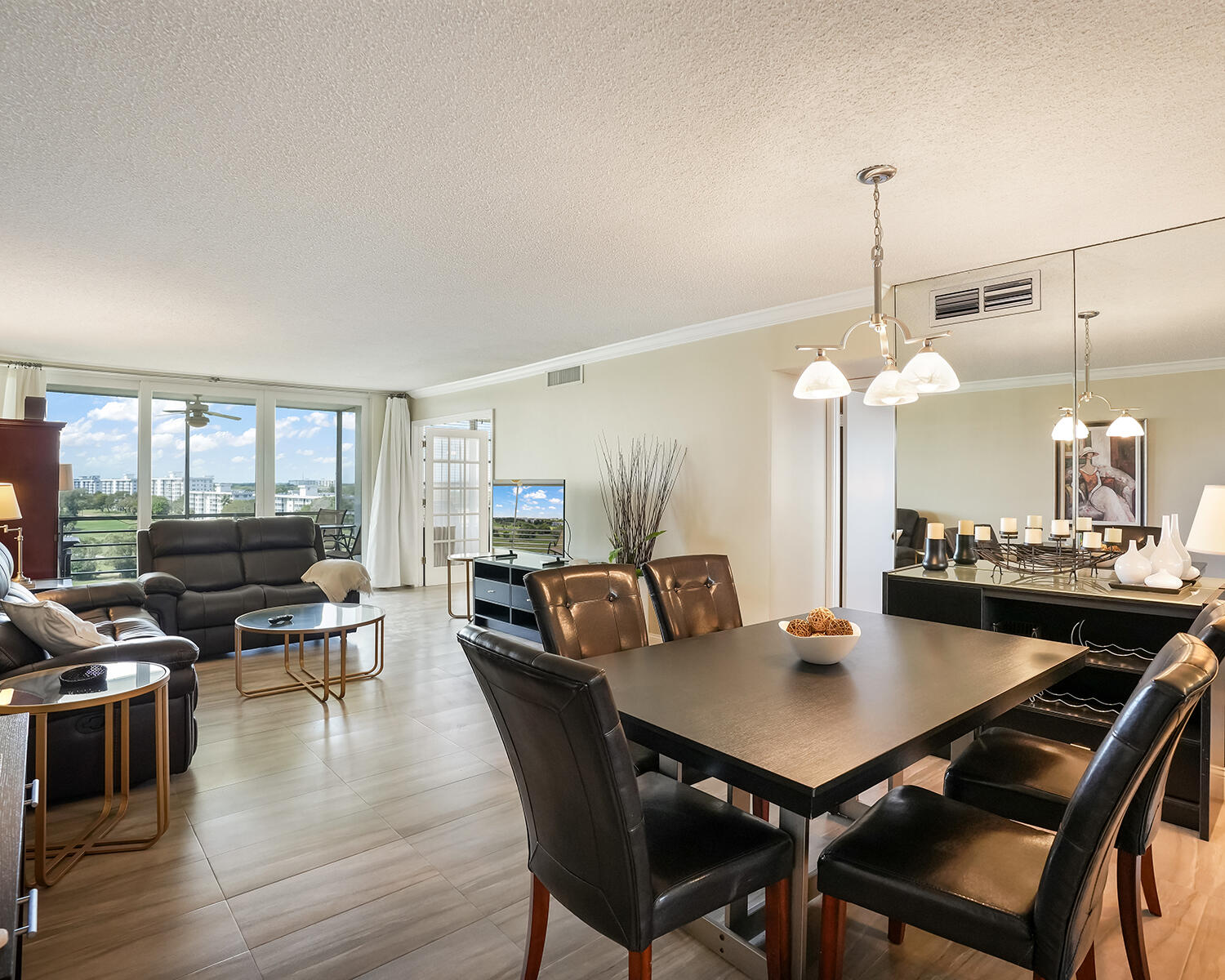 NO 20 PALM-AIRE COUNTRY CLUB - Residential