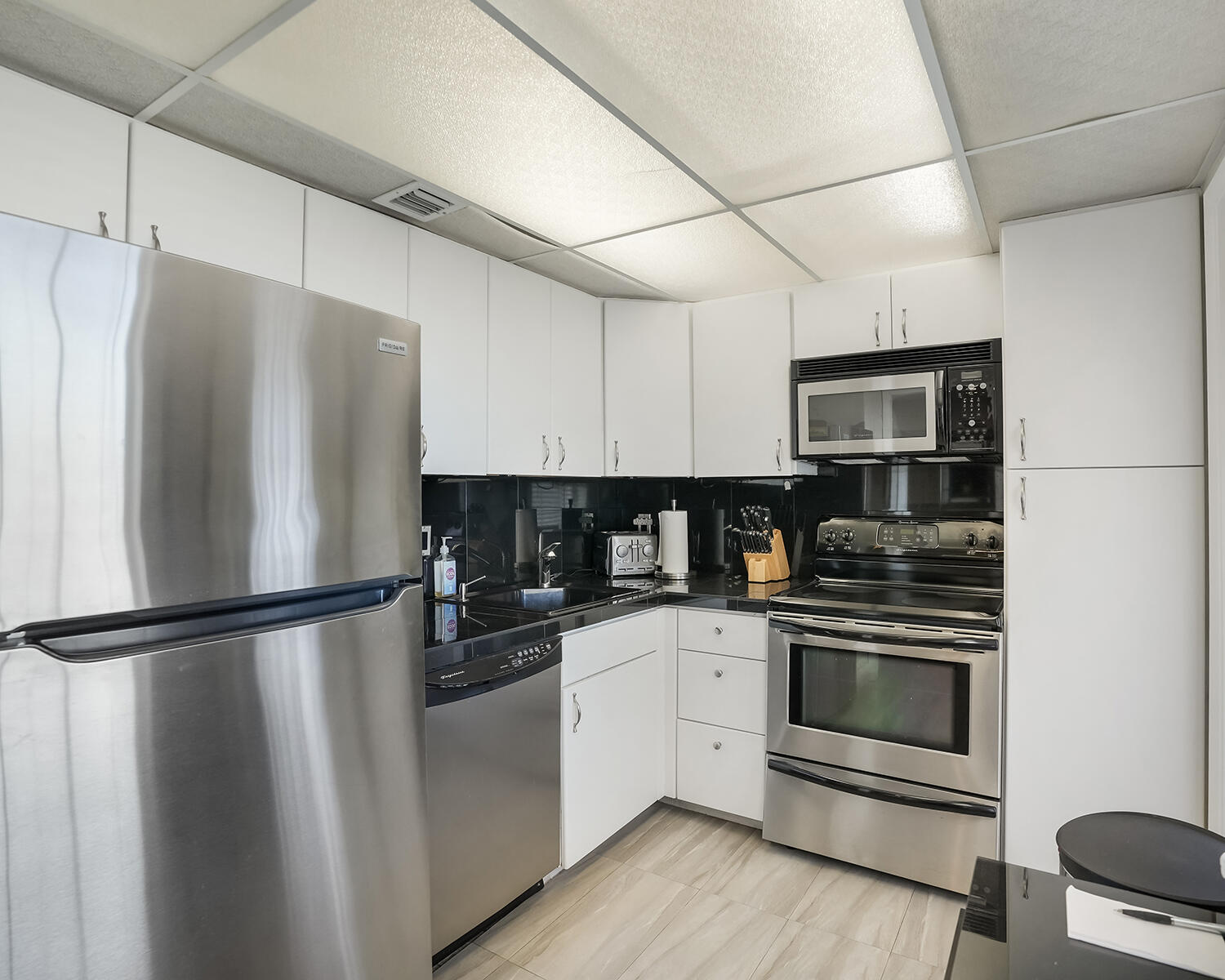 NO 20 PALM-AIRE COUNTRY CLUB - Residential