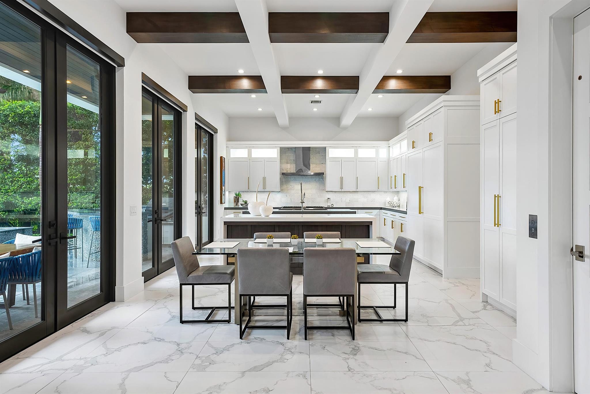 ROYAL PALM YACHT & COUNTR - Residential