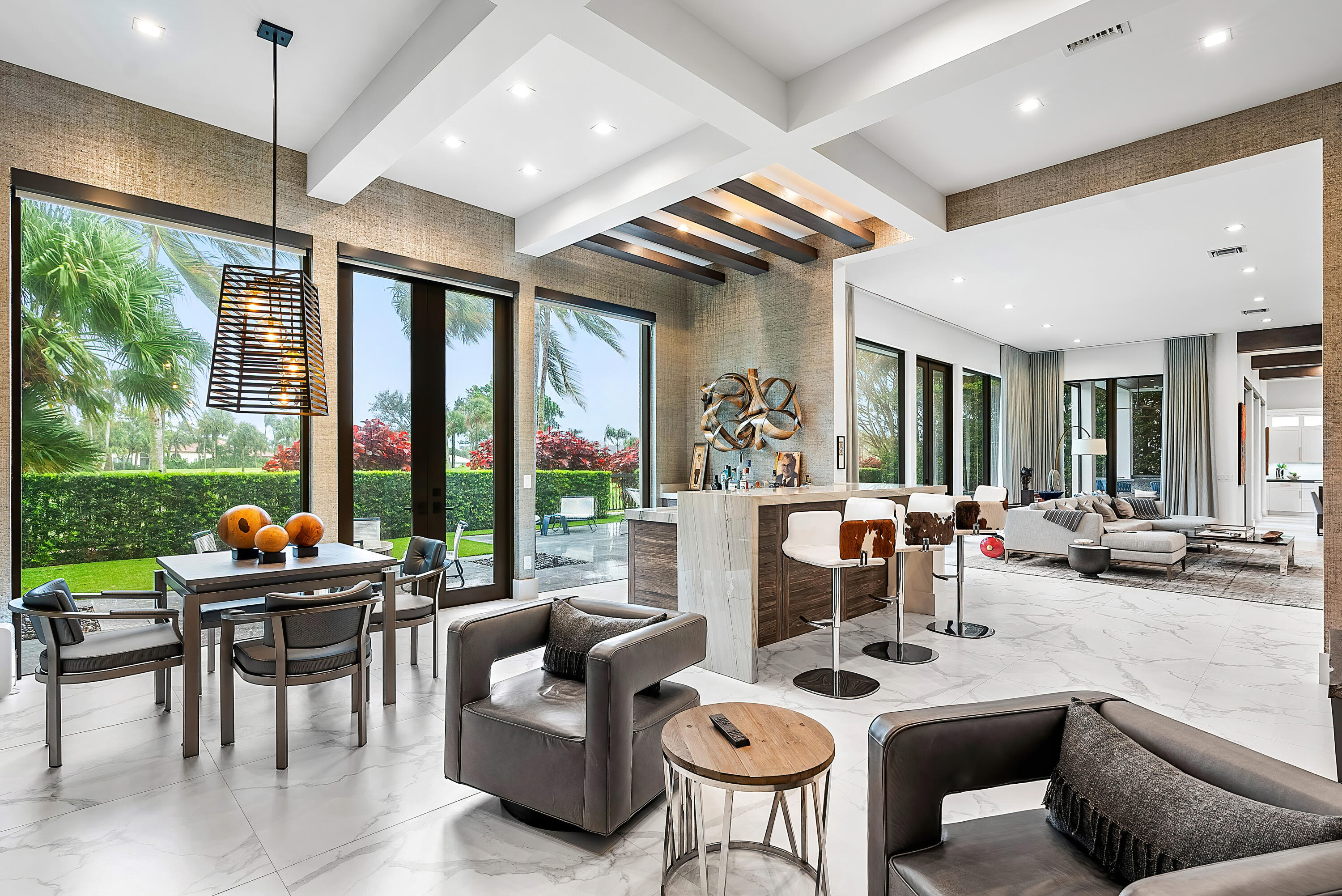 ROYAL PALM YACHT & COUNTRY CLUB - Residential