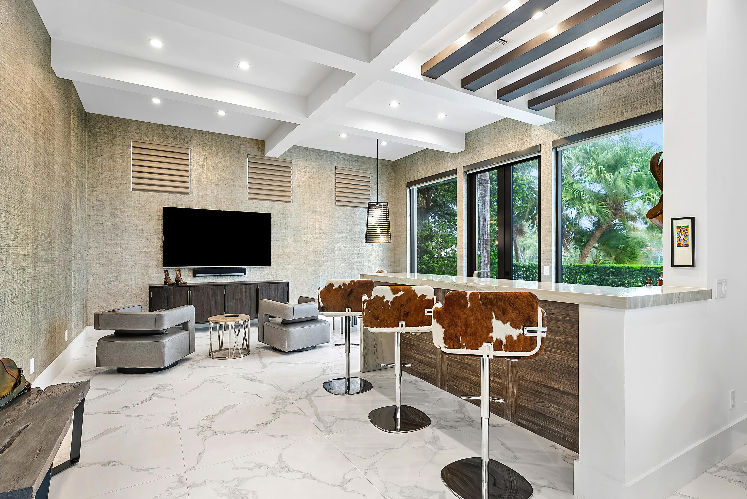 ROYAL PALM YACHT & COUNTRY CLUB - Residential