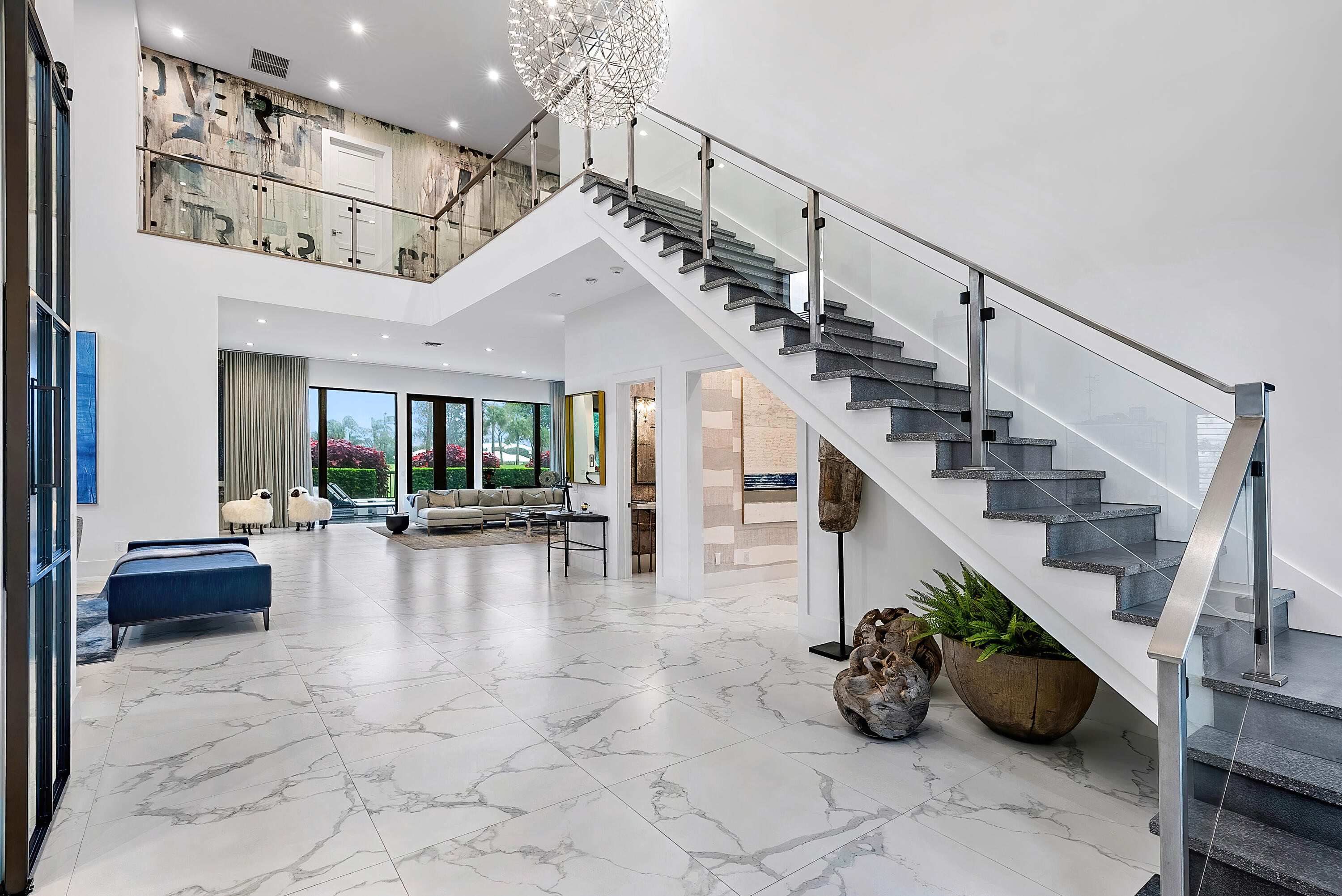 ROYAL PALM YACHT & COUNTRY CLUB - Residential