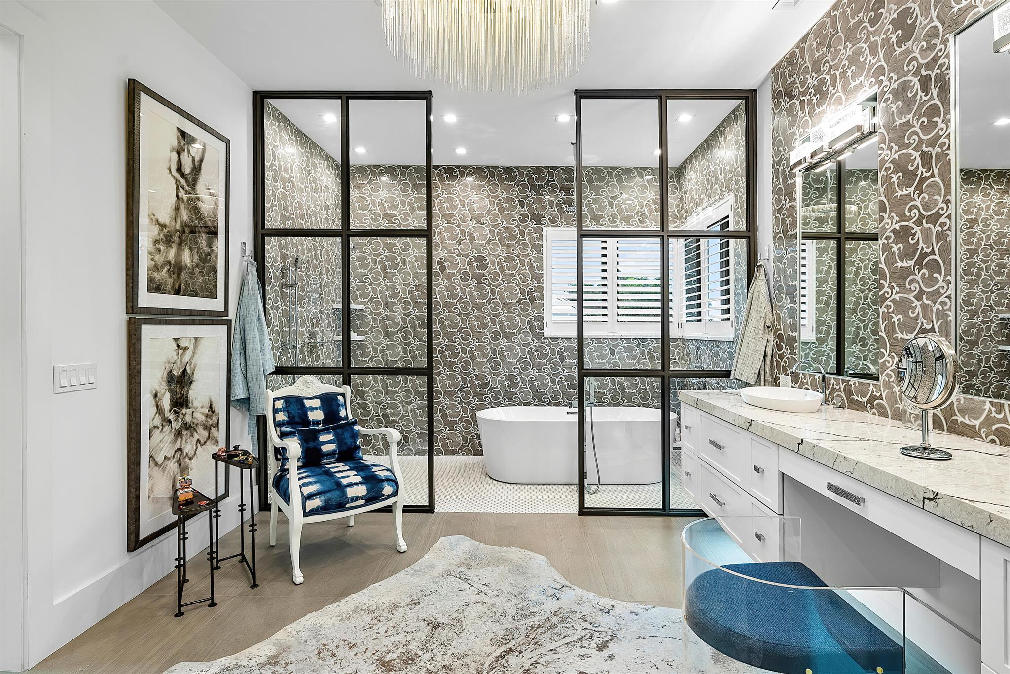 ROYAL PALM YACHT & COUNTR - Residential