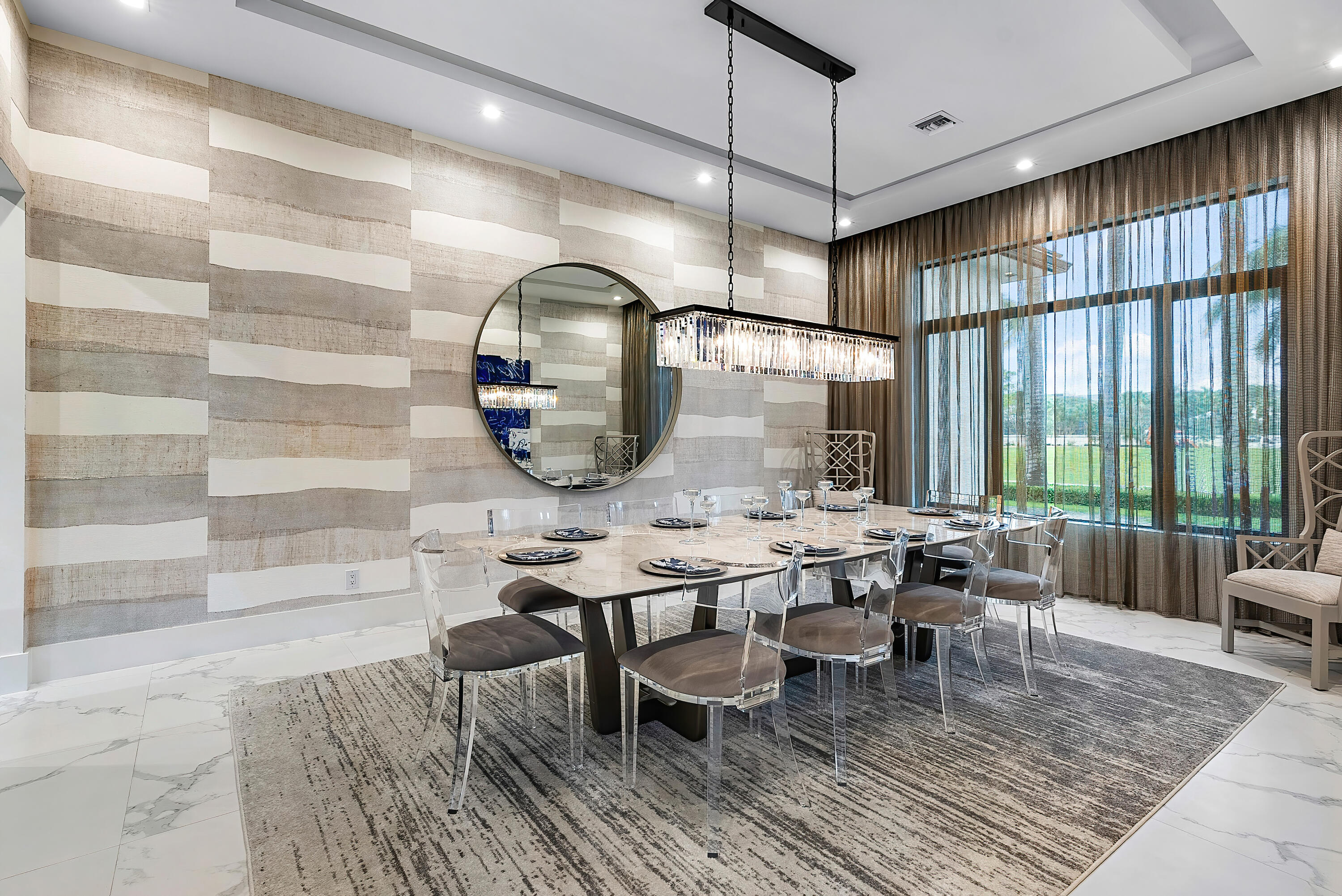 ROYAL PALM YACHT & COUNTRY CLUB - Residential