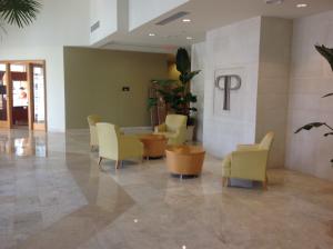 PALMETTO PLACE CONDO - Residential Lease