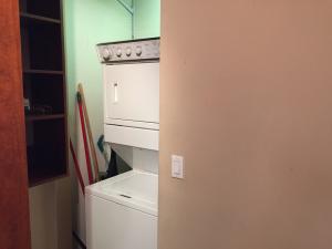 PALMETTO PLACE CONDO - Residential Lease