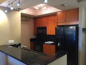PALMETTO PLACE CONDO - Residential Lease
