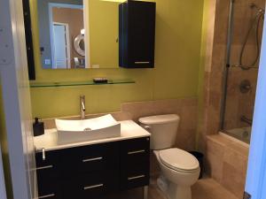 PALMETTO PLACE CONDO - Residential Lease