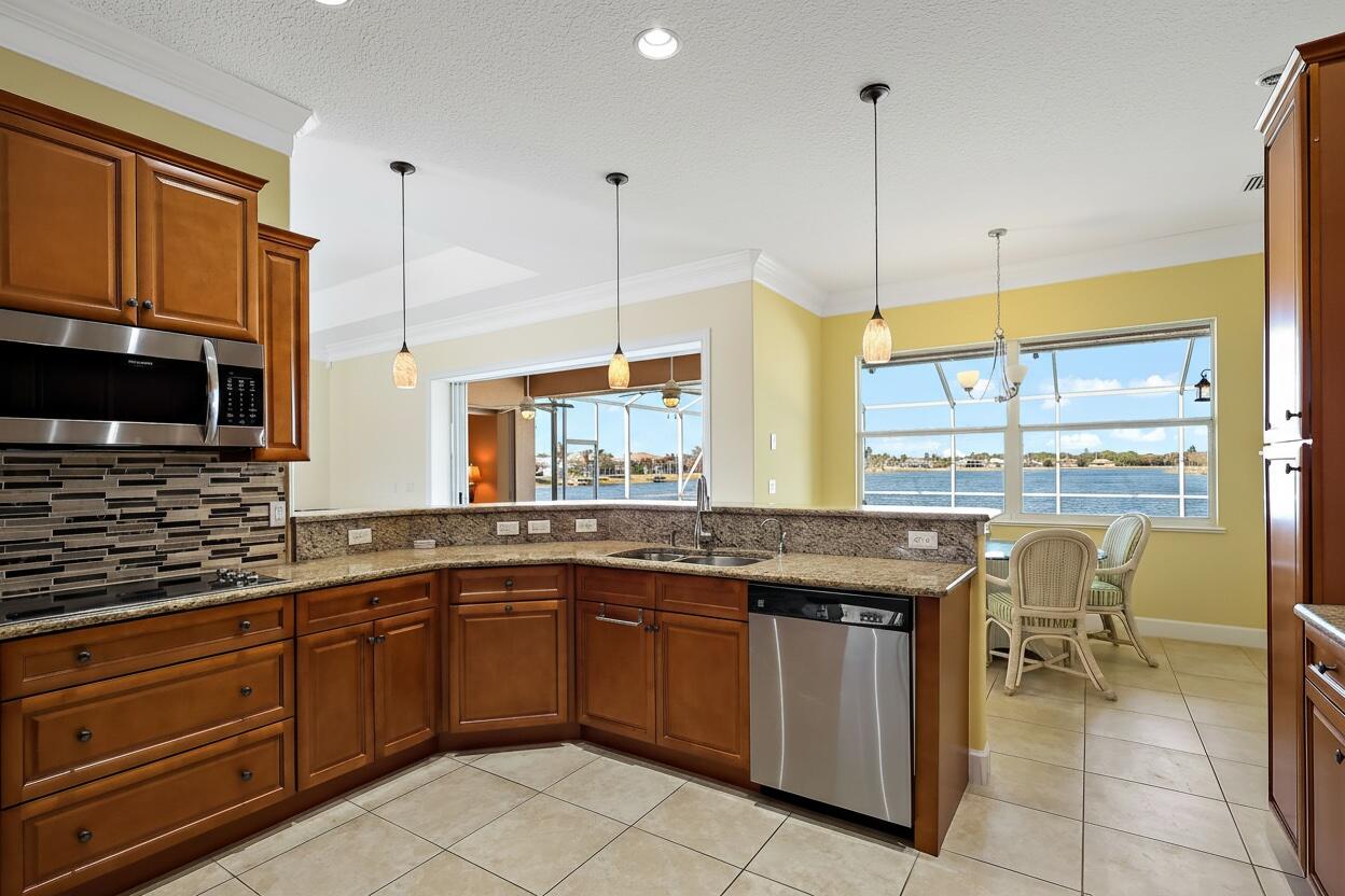 Cross Creek Lake Estates - Residential