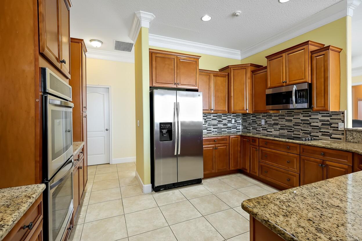 Cross Creek Lake Estates - Residential