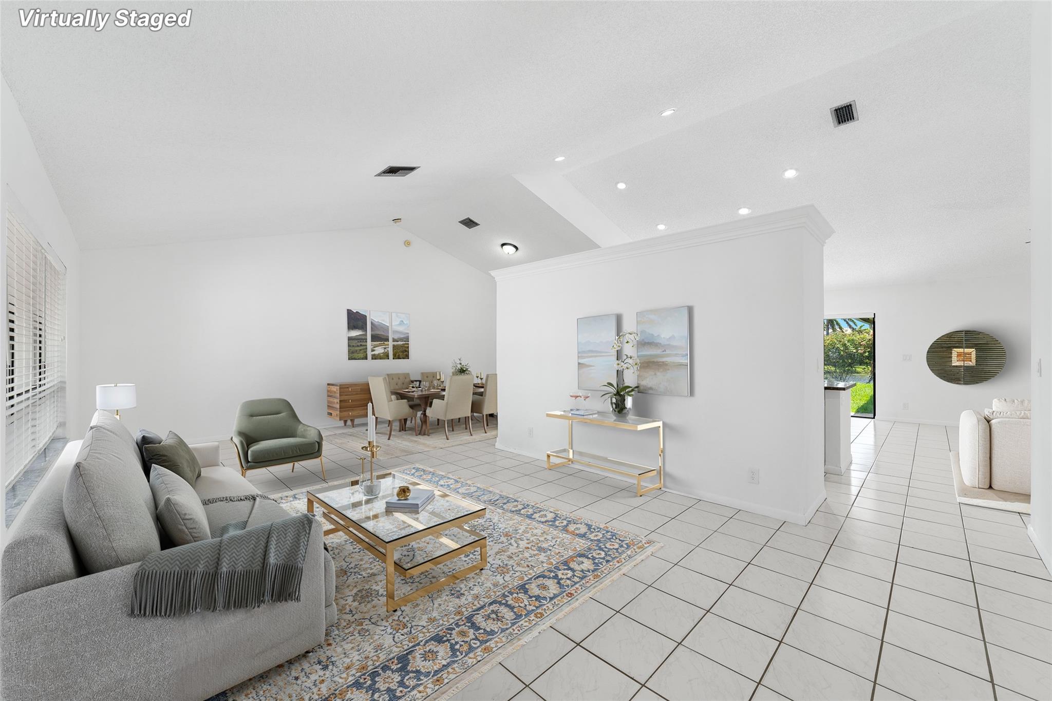 9216 Sun Pointe Dr