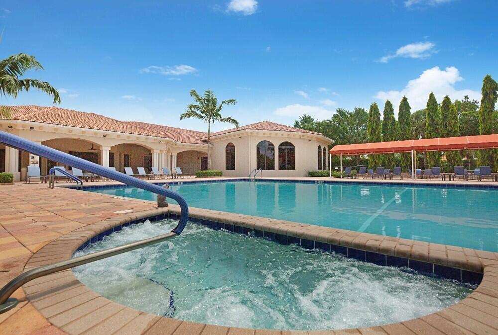 TIVOLI LAKES - Residential